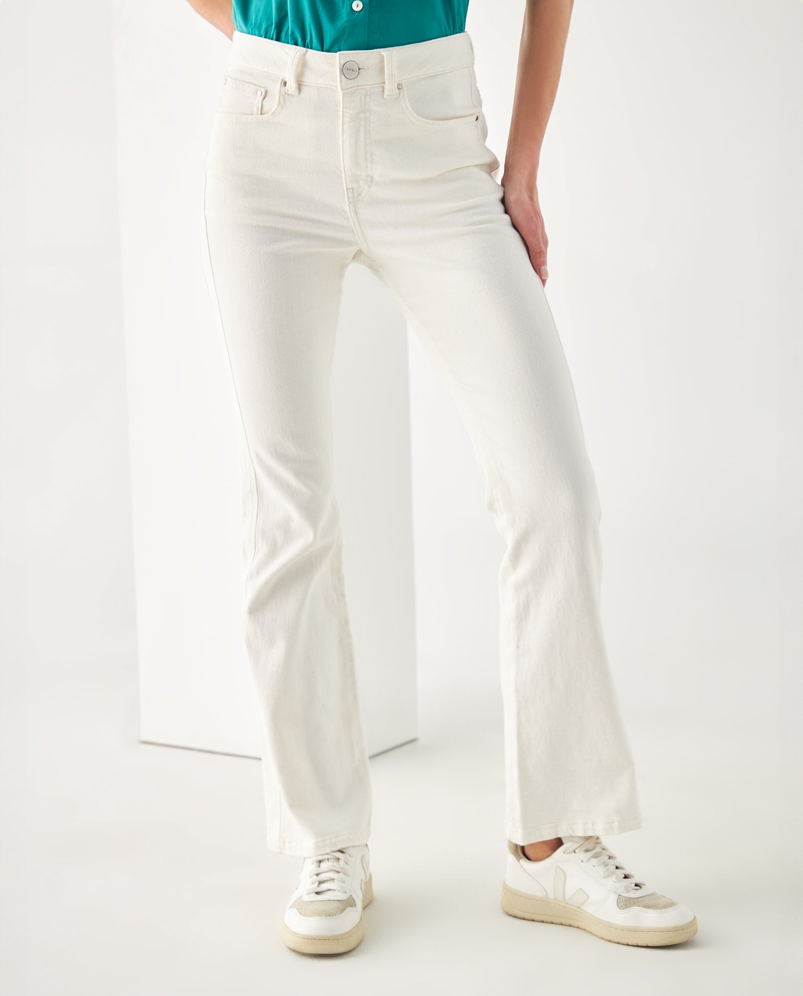 Jean BootCut tono claro para mujer - Crudo 34_672F017_CRU120105_3