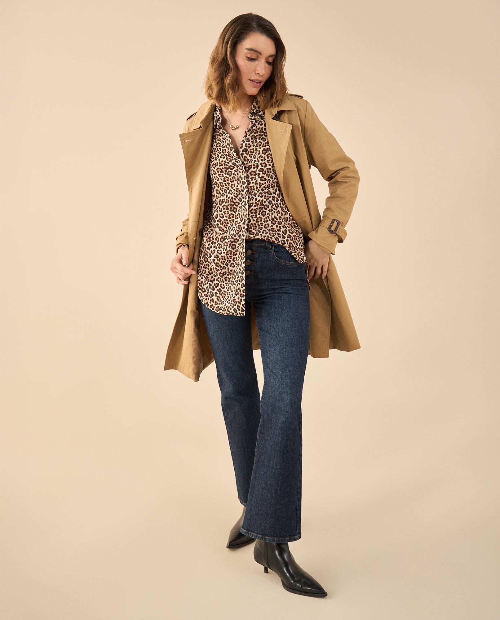 Jean Flare tono oscuro para mujer - Azul 34_672G002_AZU193933_0