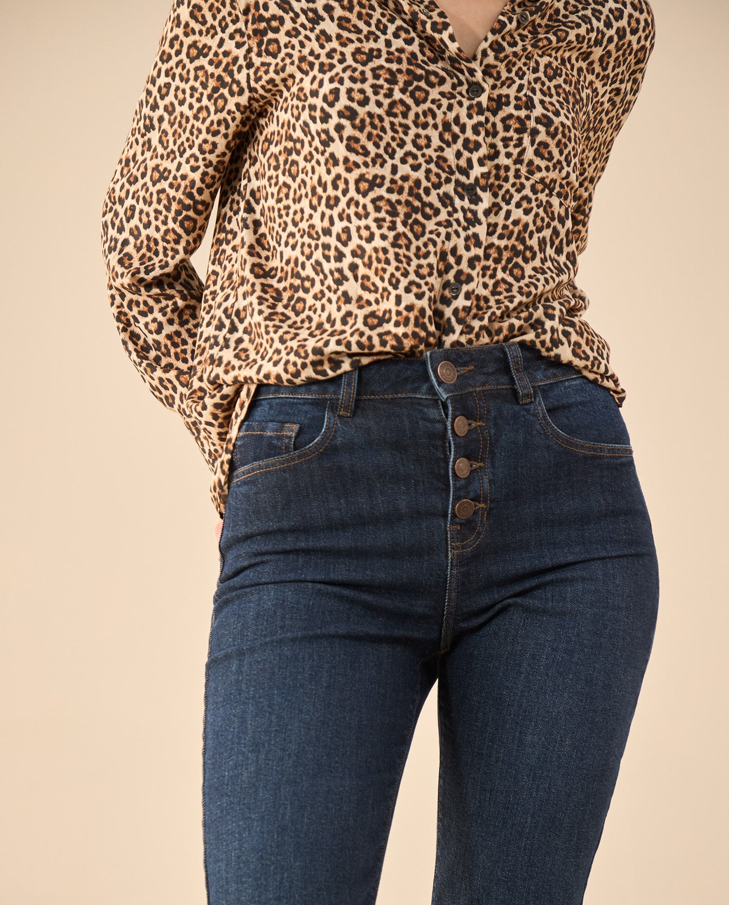 Jean Flare tono oscuro para mujer - Azul
