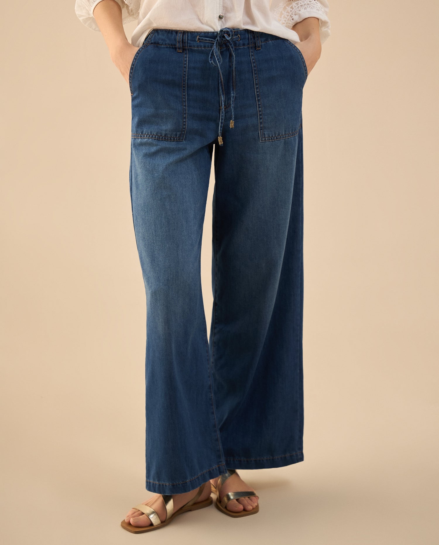 Jean tipo jogger tono oscuro para mujer - Azul