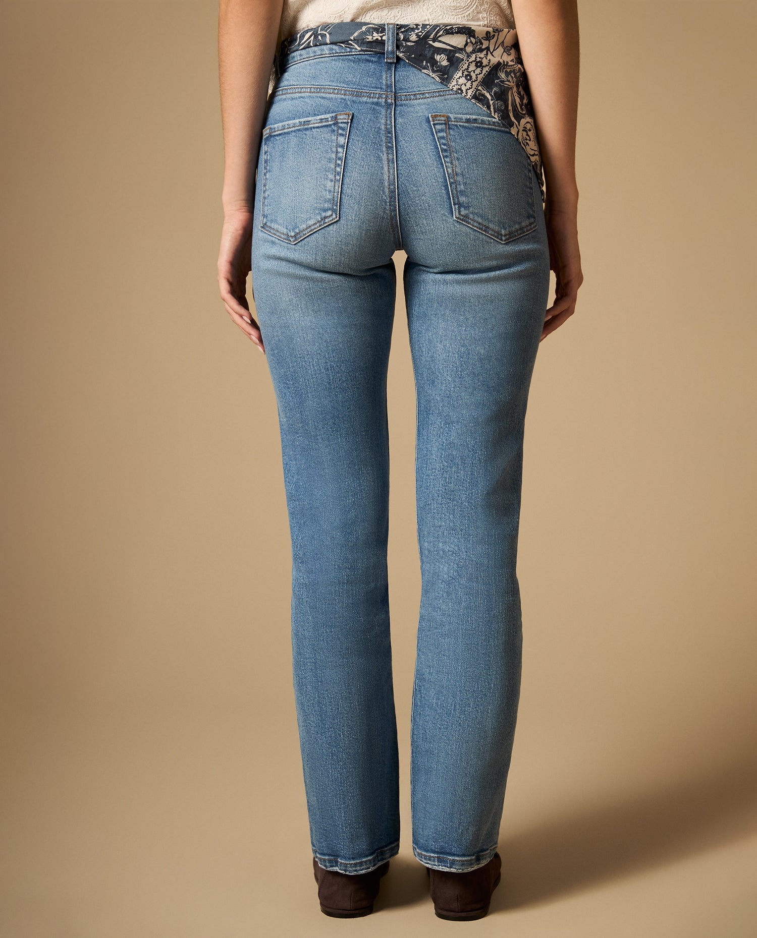 Jean straight con pañoleta incluida - Azul