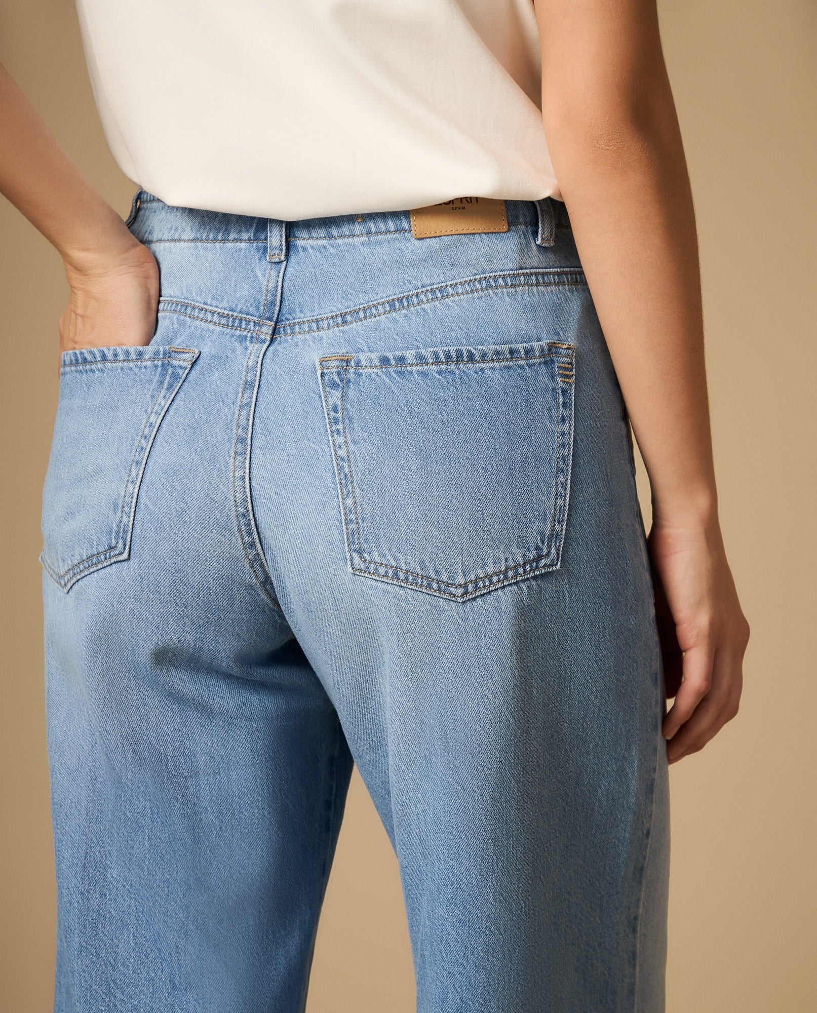 Jean wide leg con bolsillos tipo parche - Azul 34_672H002_AZU134110_5