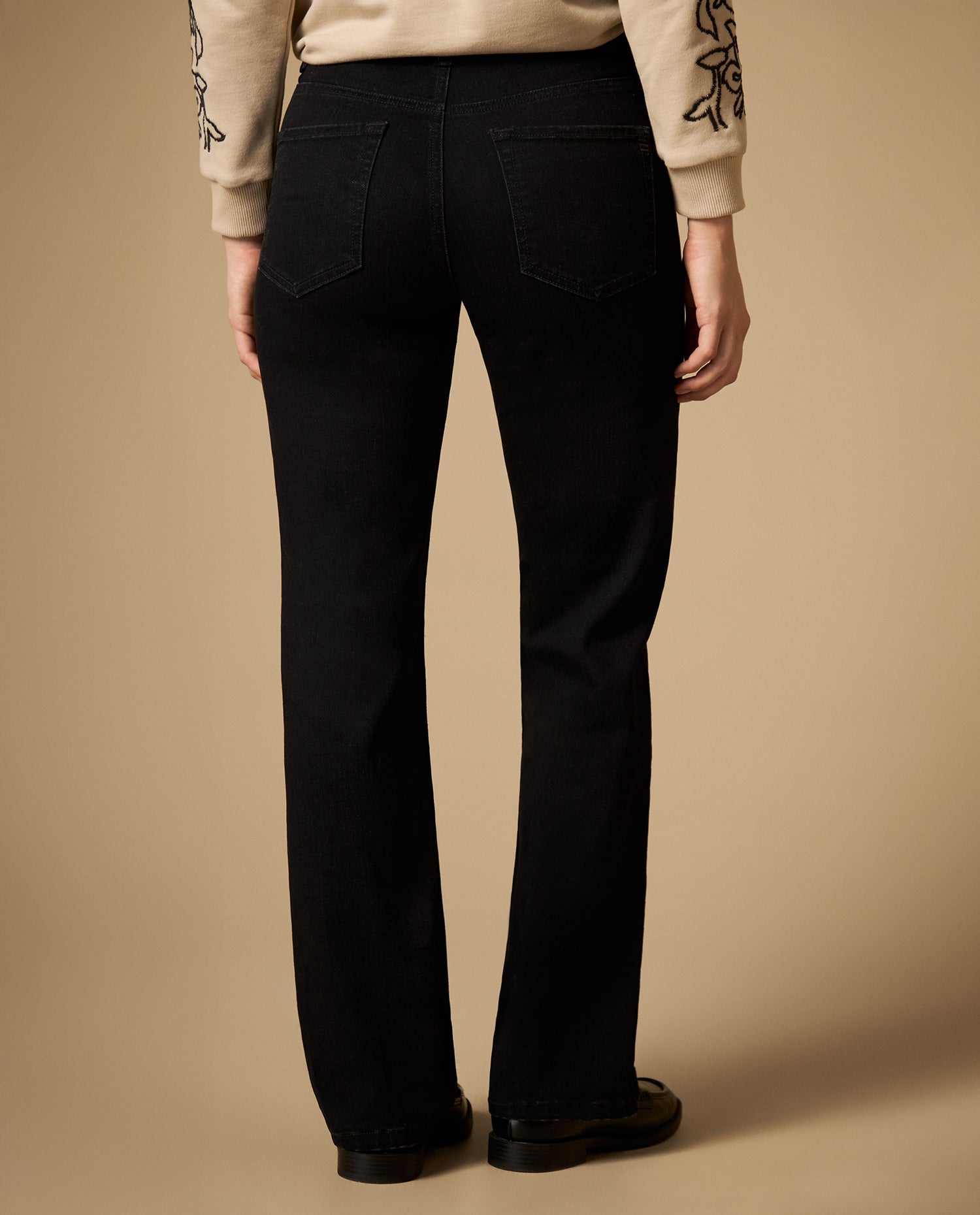 Jean straight tiro medio silueta recta - Negro
