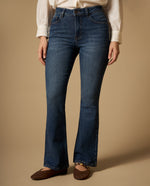 Jean flare largo regular tiro medio - Azul