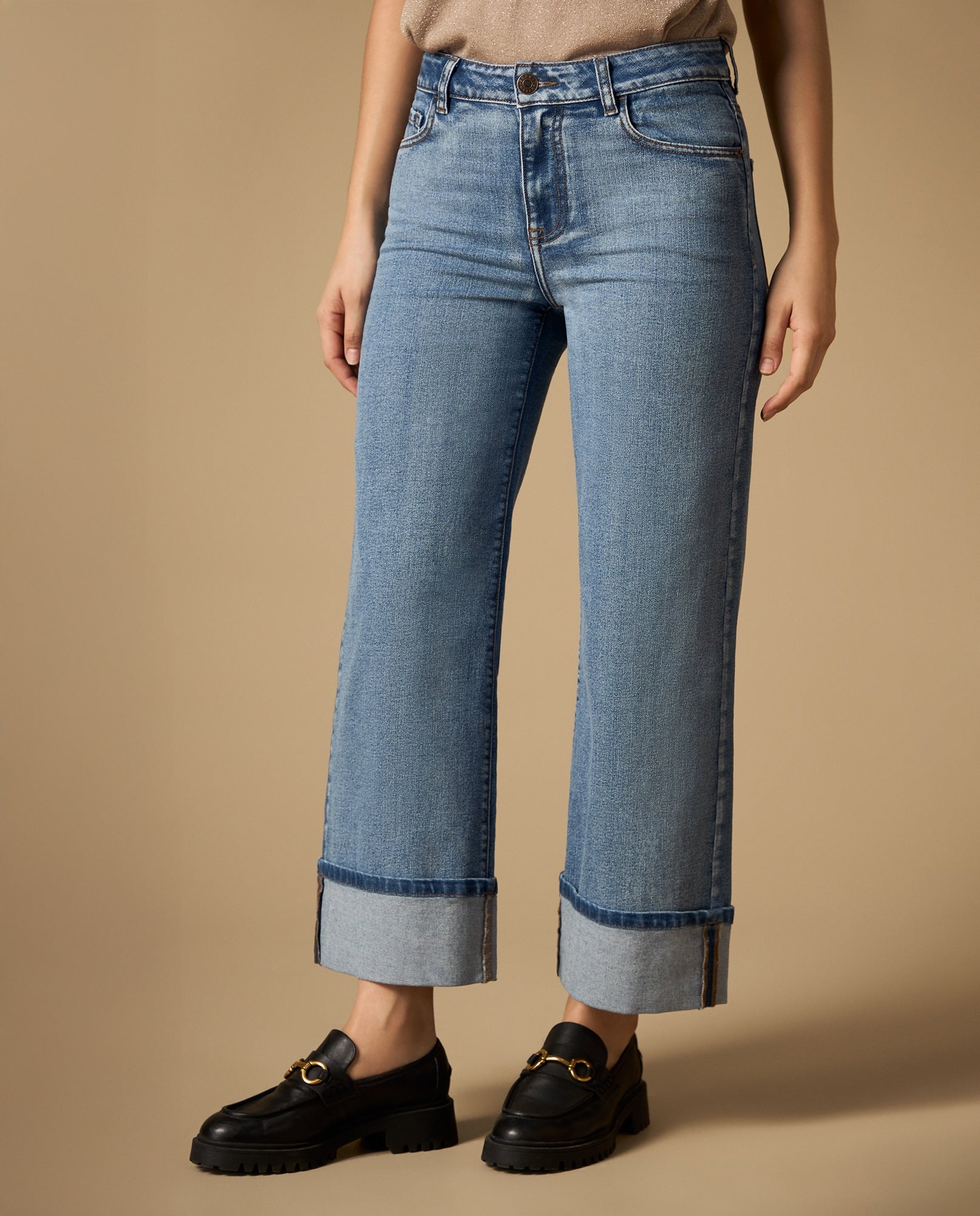 Jean wide leg con ruedo doblado - Azul 34_672H014_AZU134110_0