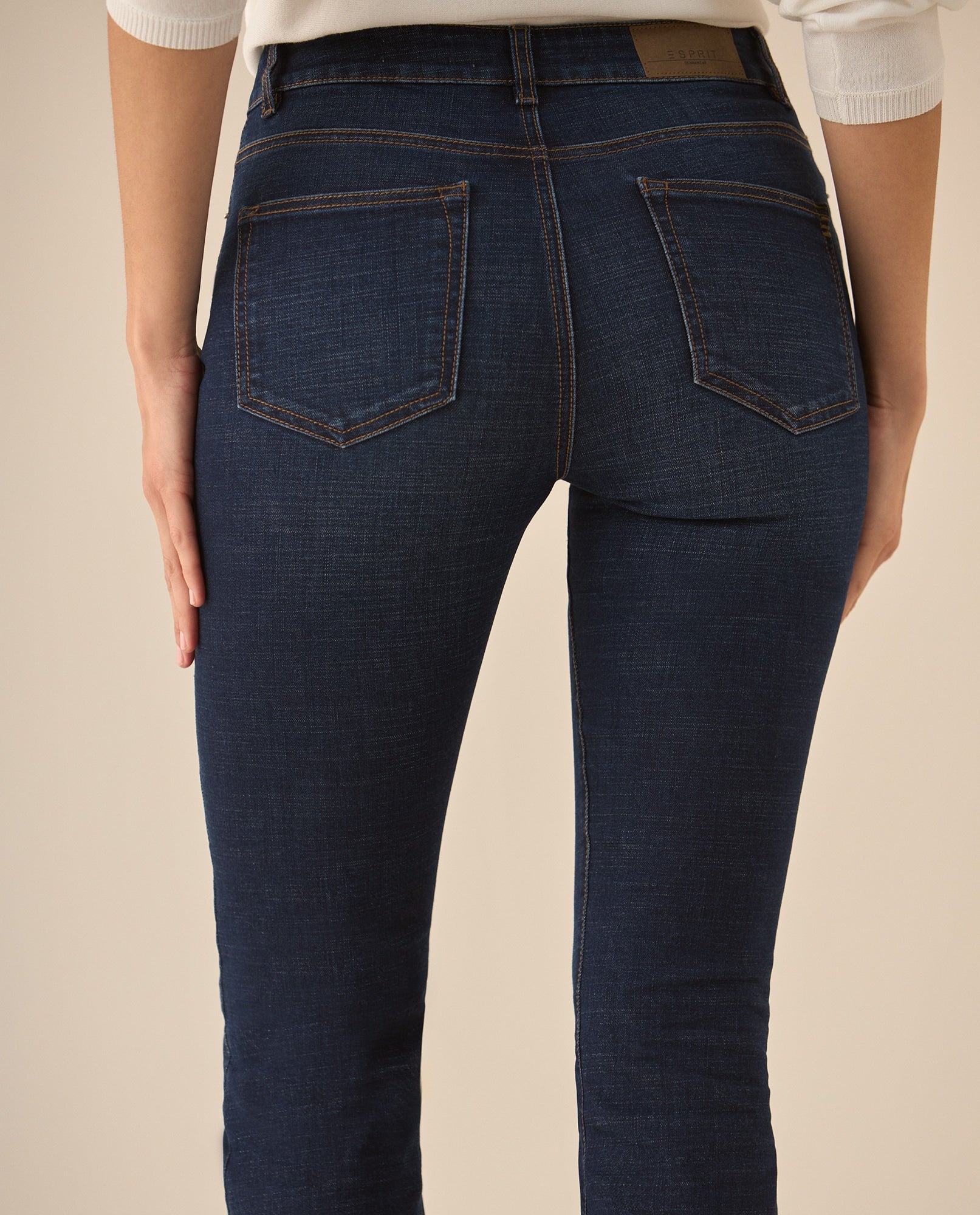 Jean Skinny tono oscuro para mujer  - Azul 34_673G031_AZU193933_6