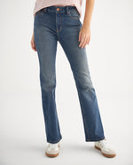 Jean Bootcut tono oscuro para mujer - Azul