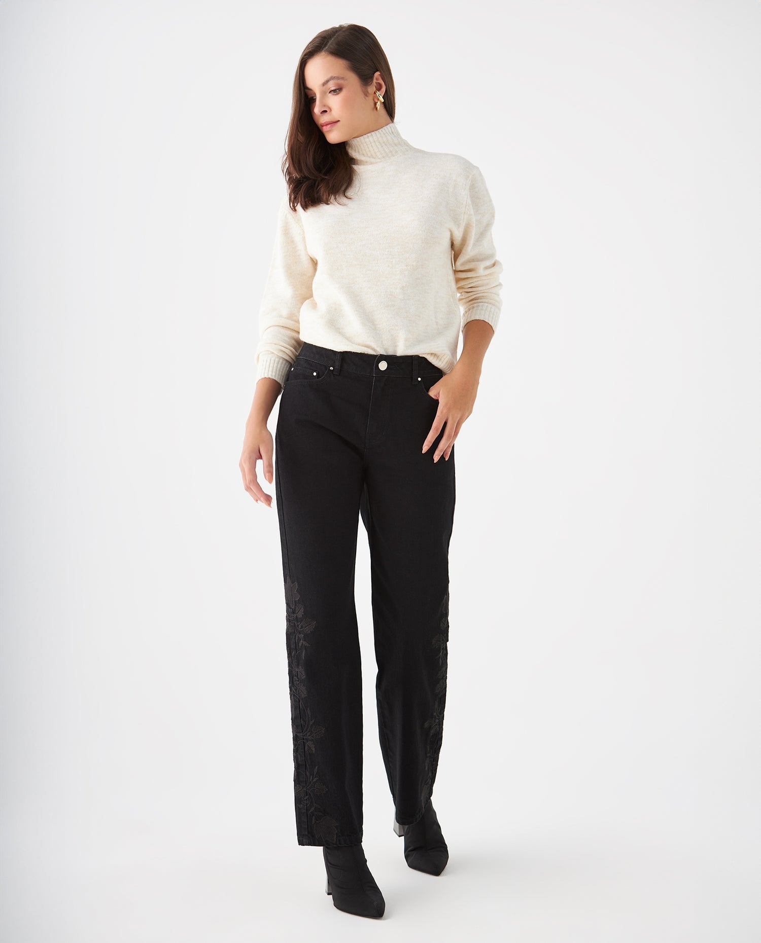 Jean Relaxed black denim para mujer - Negro