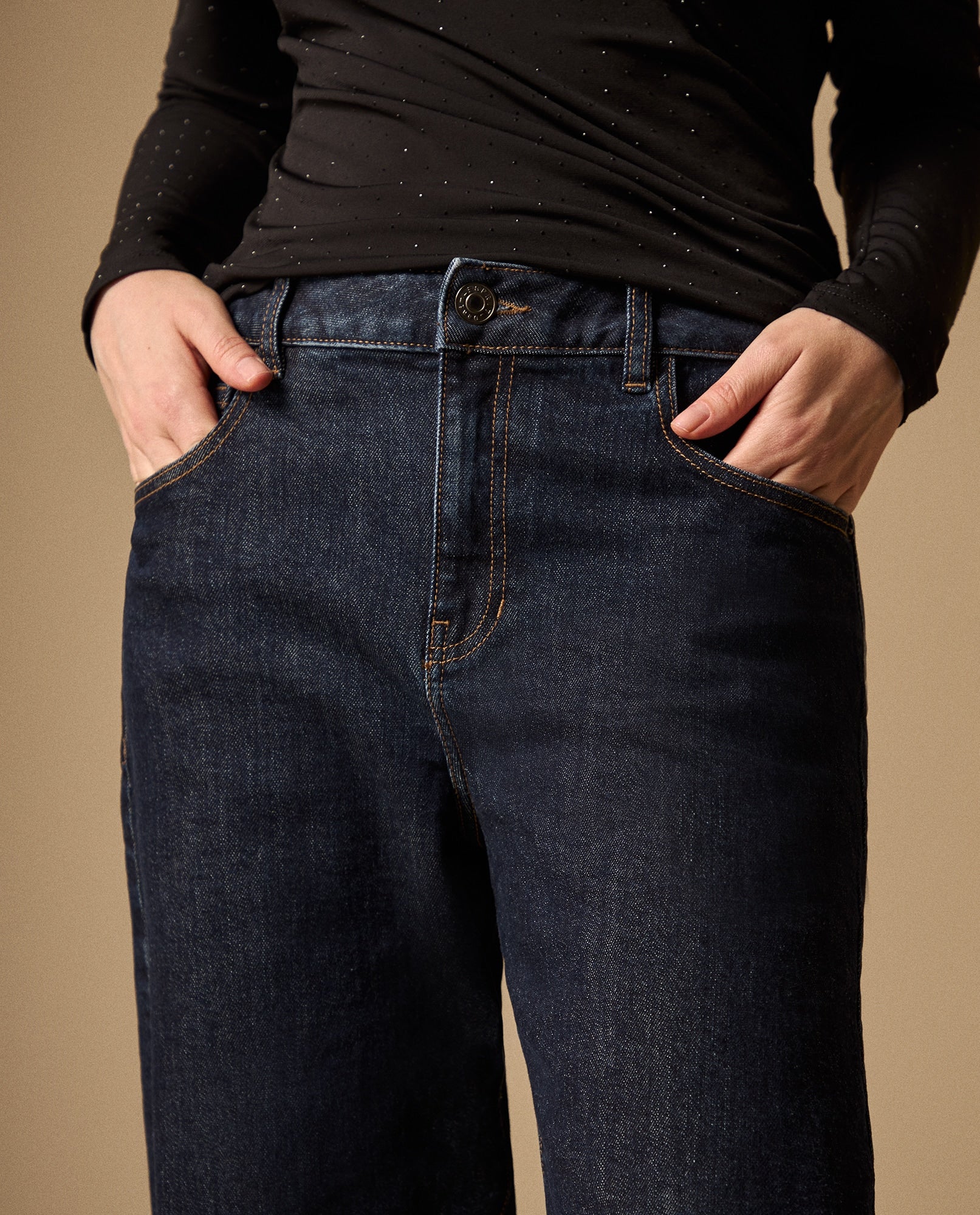 Jean Barrel Azul Oscuro Tiro Alto - Azul 34_679G013_AZU193924_4