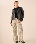 Jean Wide Leg Estampado Serpiente Beige - Gris