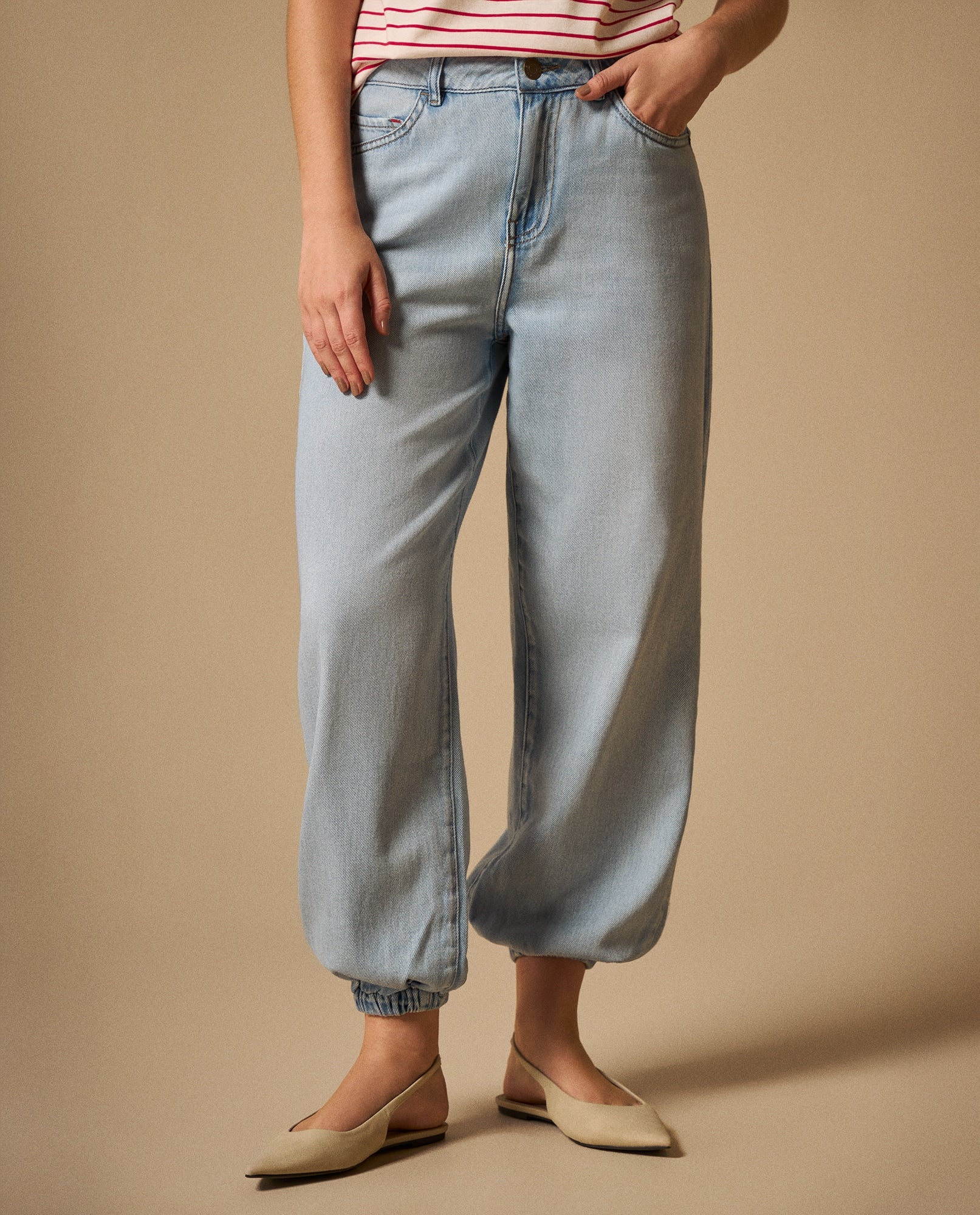 Jean Jogger Azul Claro con Puños Elásticos - Azul 34_679G016_AZU134110_3