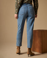 Jean Mom Azul Claro Tiro Alto - Azul