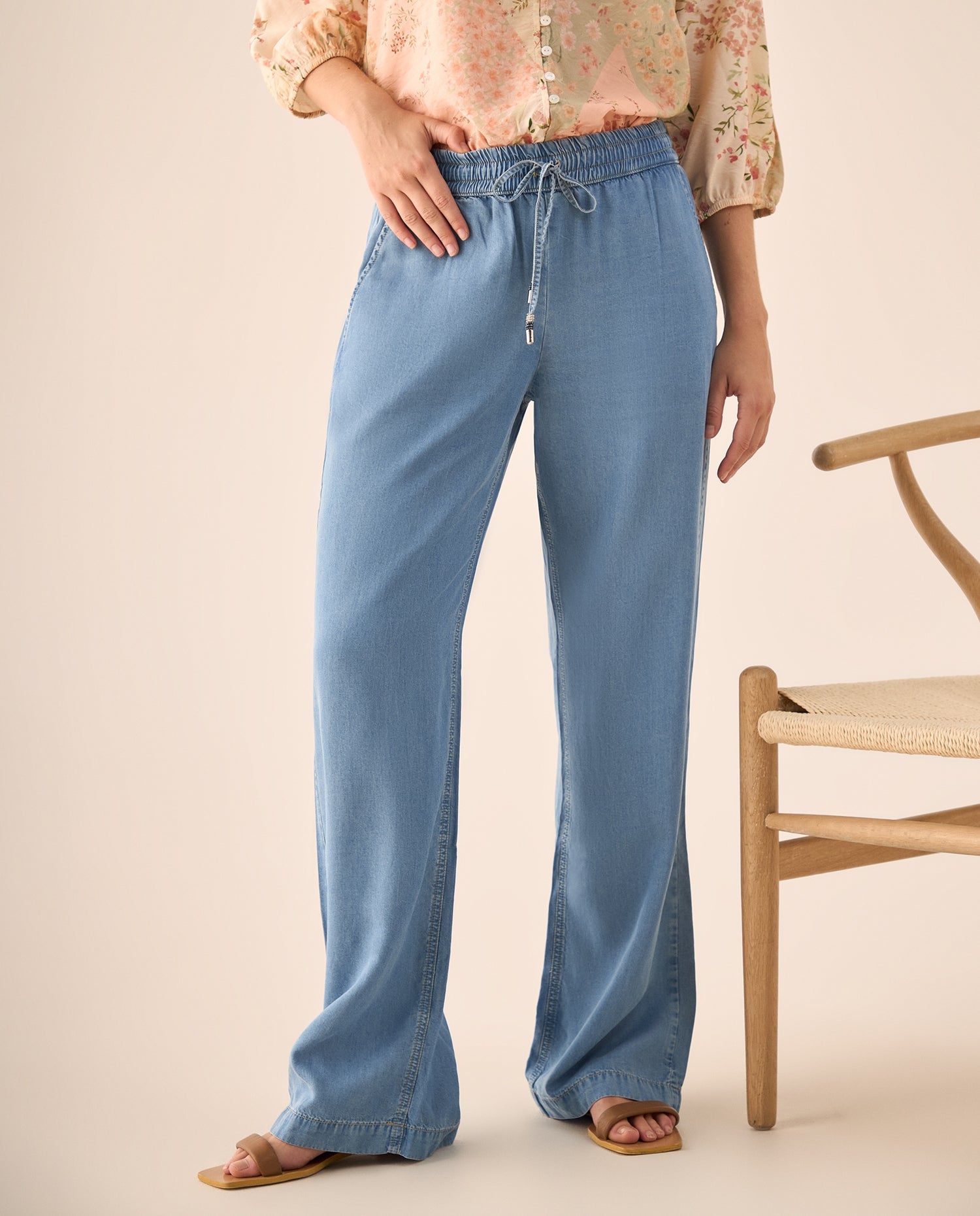 Jean Wide Leg Azul Claro con Cordón Ajustable - Azul