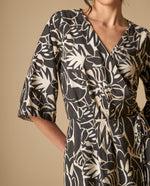 Vestido corto de tejido fluido con manga larga - Negro