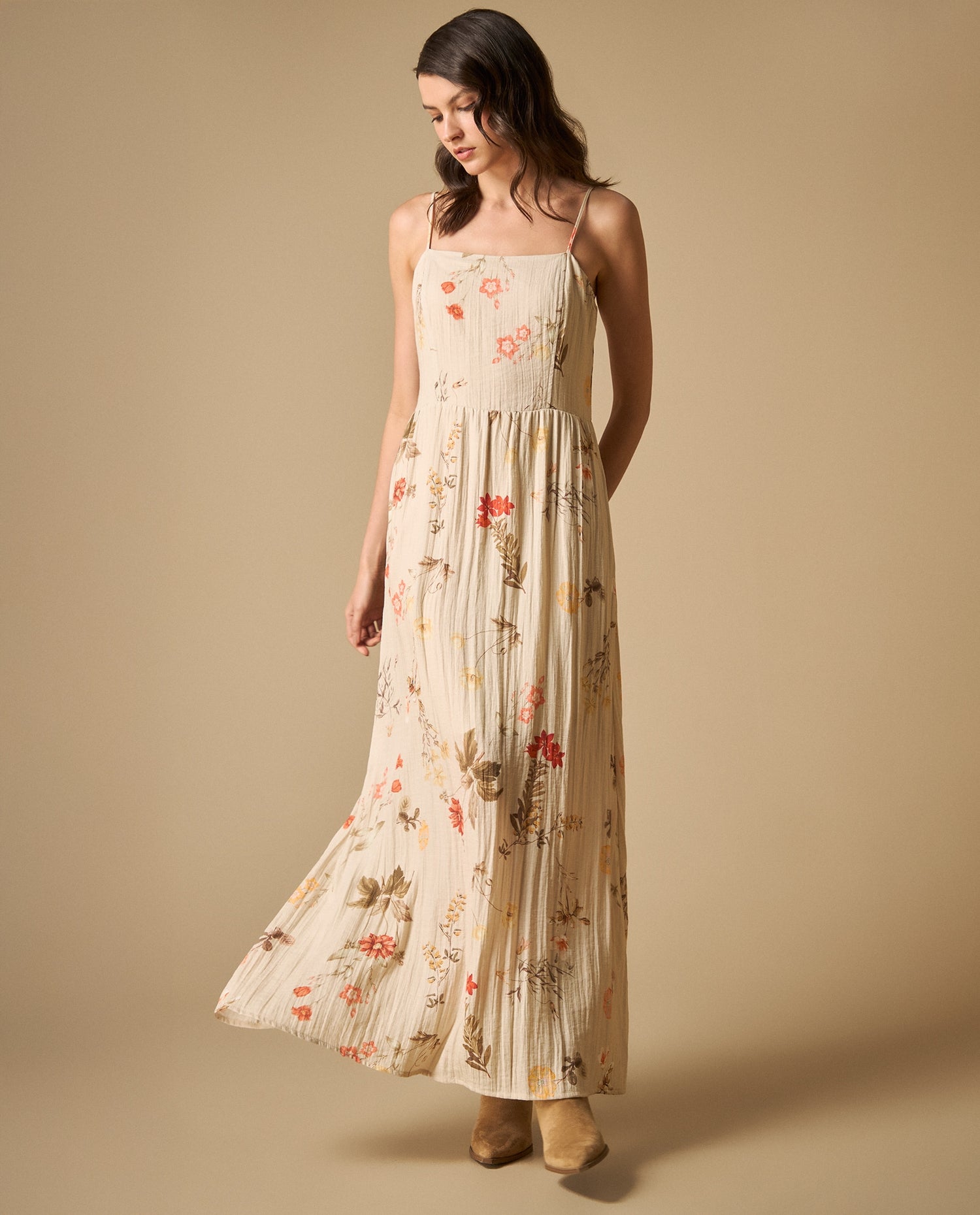 Vestido largo de tiras con silueta fluida - Blanco