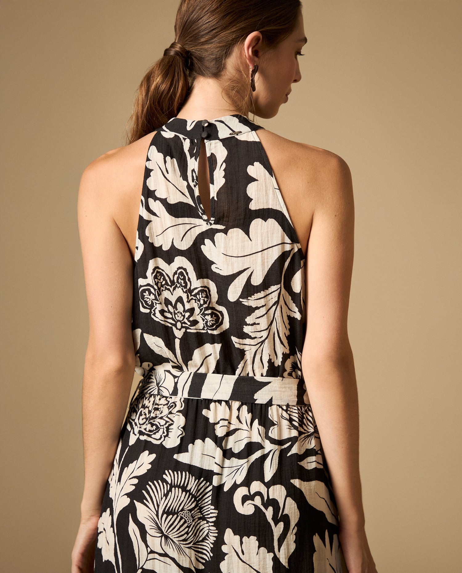 Vestido largo estampado manga sisa con silueta fluida - Negro