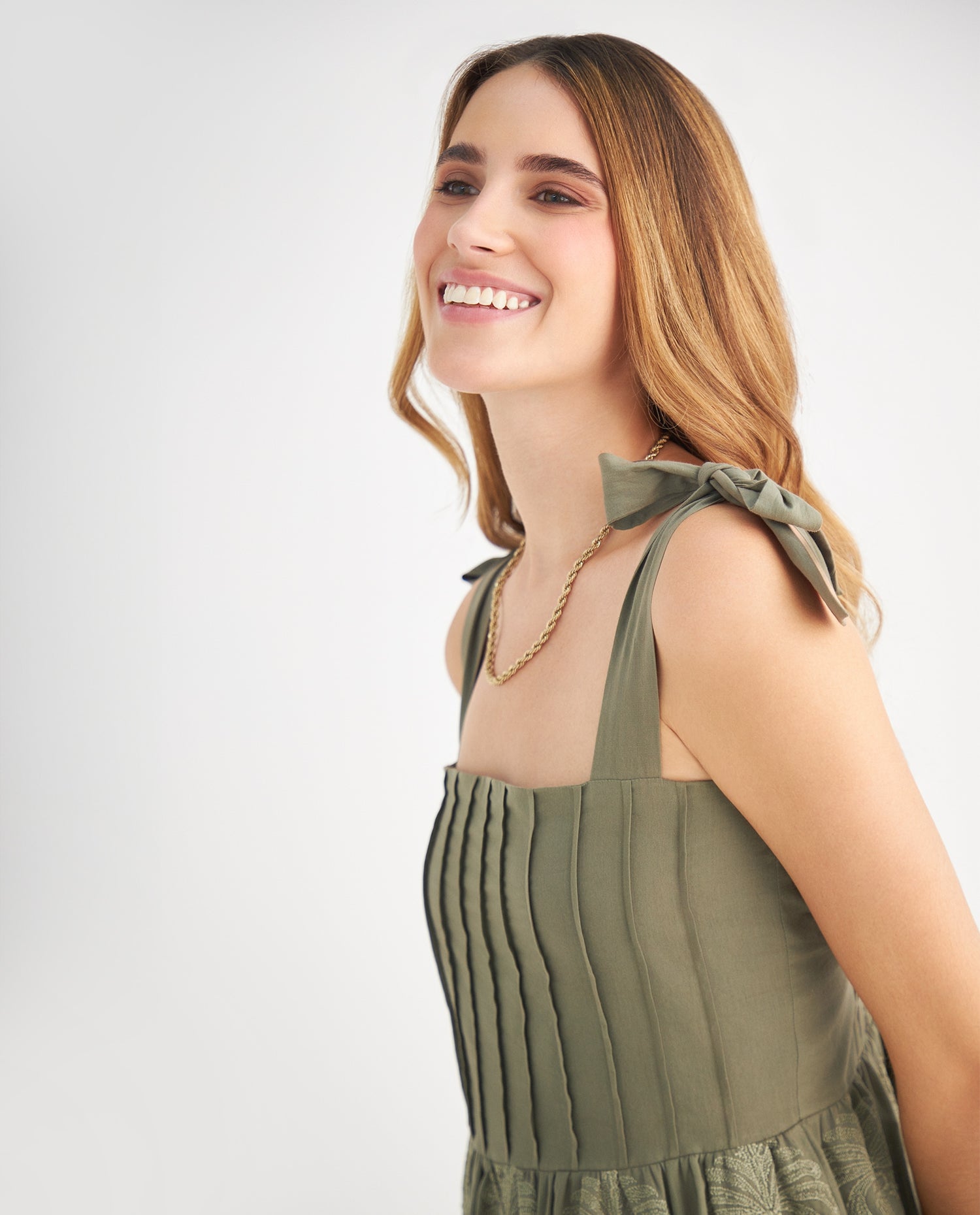 Vestido con detalles bordados para mujer - Verde