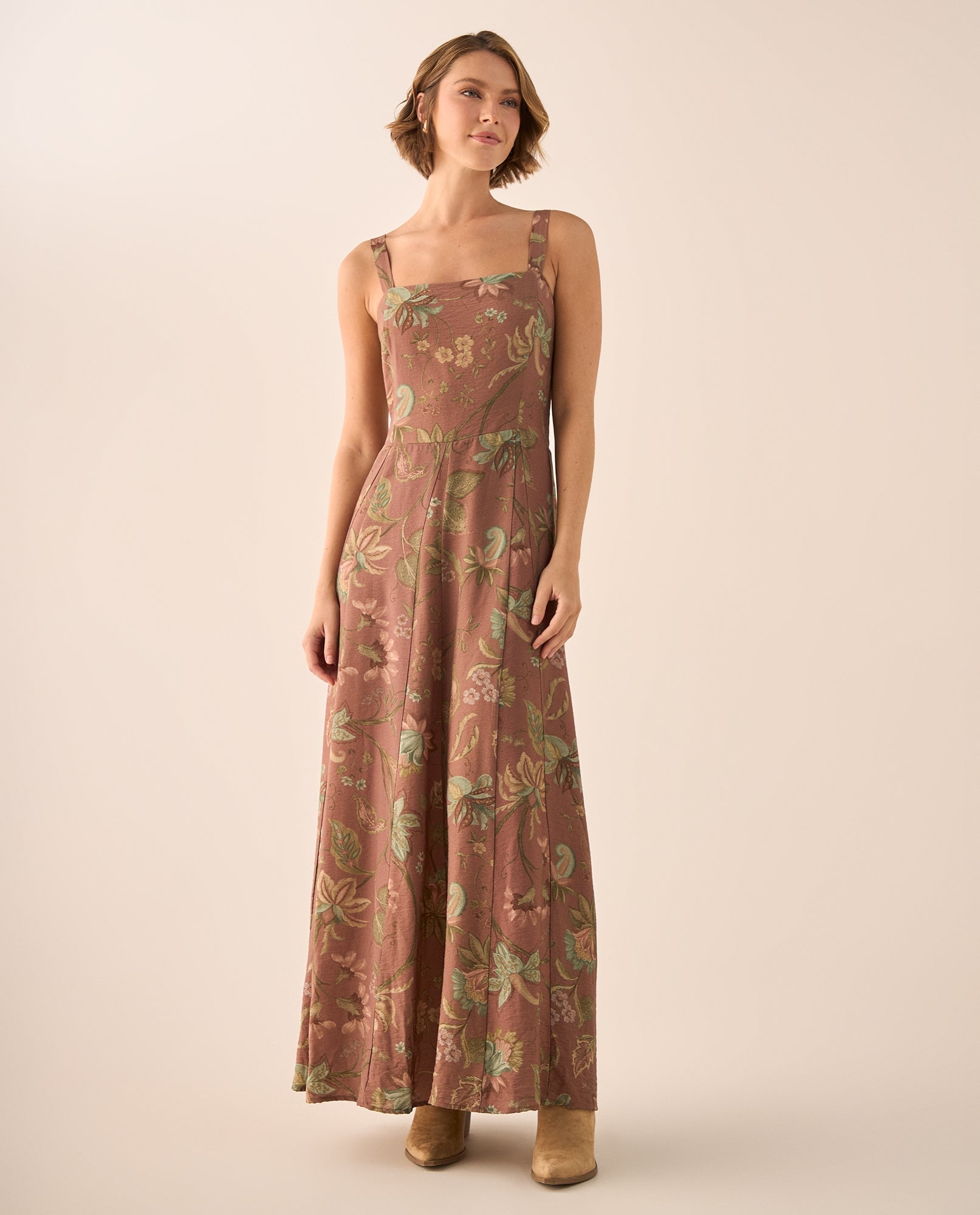Vestido Largo Floral con Tirantes Ajustables - Café 34_699G004_CAF181320_4