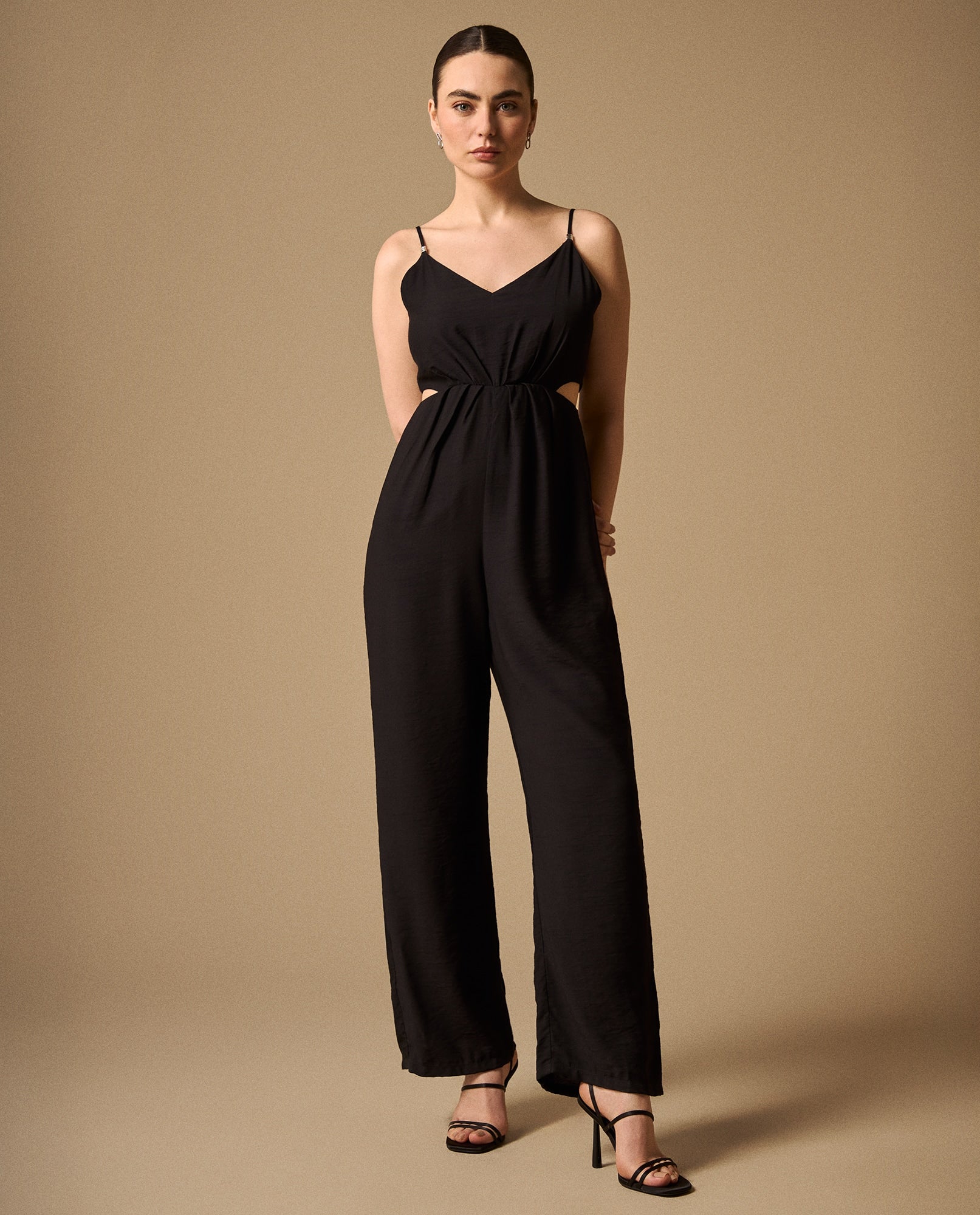 Enterizo Beige con Detalle Cut-Out Lateral - Negro 34_699G020_NEG190303_0