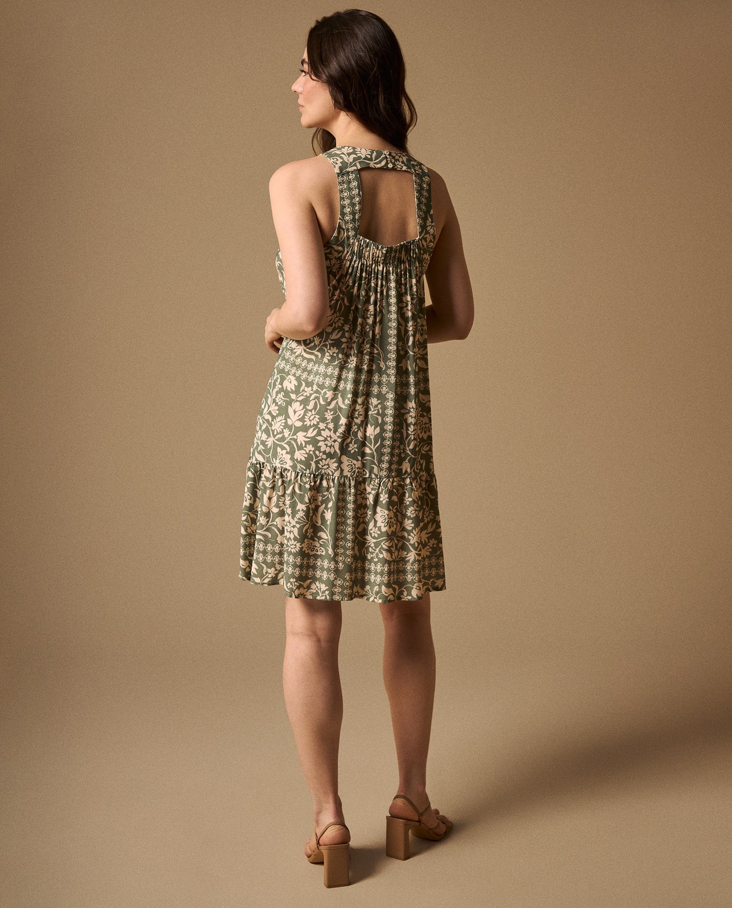 Vestido Floral con Volante - Verde