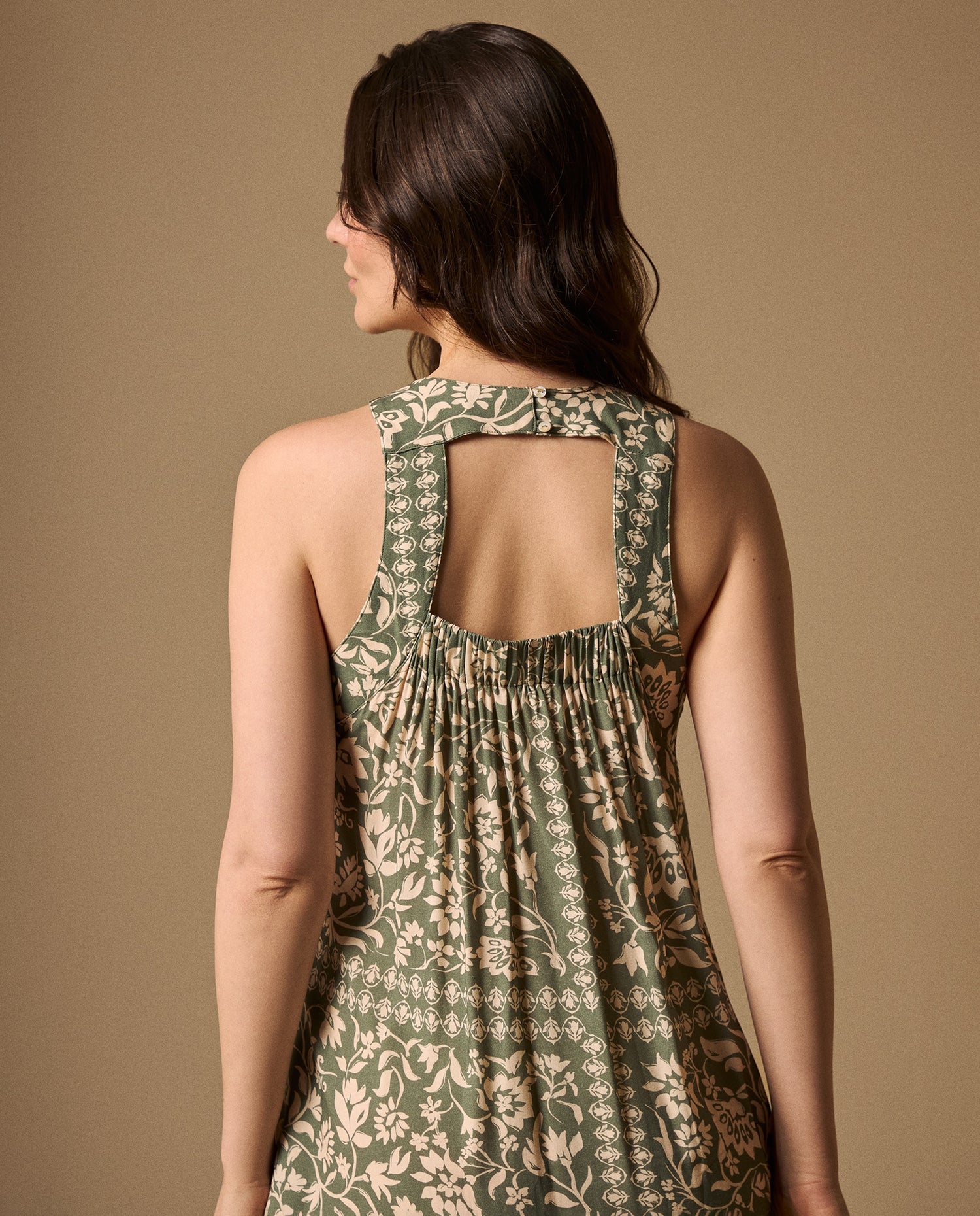 Vestido Floral con Volante - Verde