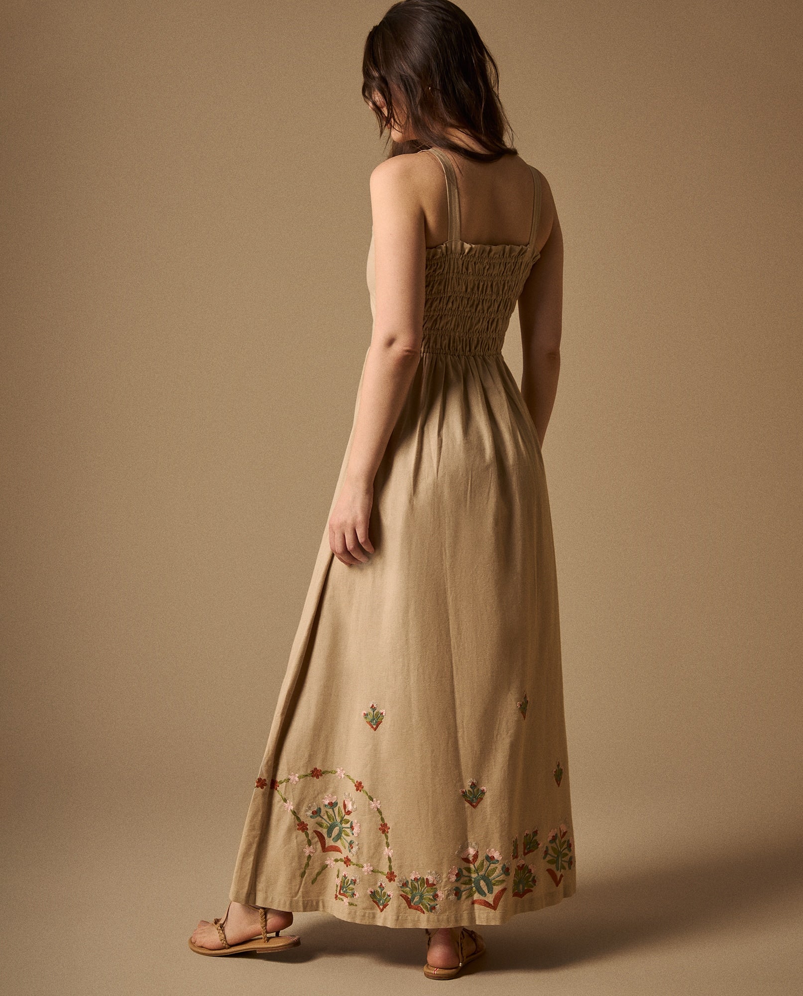 Vestido Largo con Bordados Florales Artesanales - Beige 34_699G221_BEI130607_6
