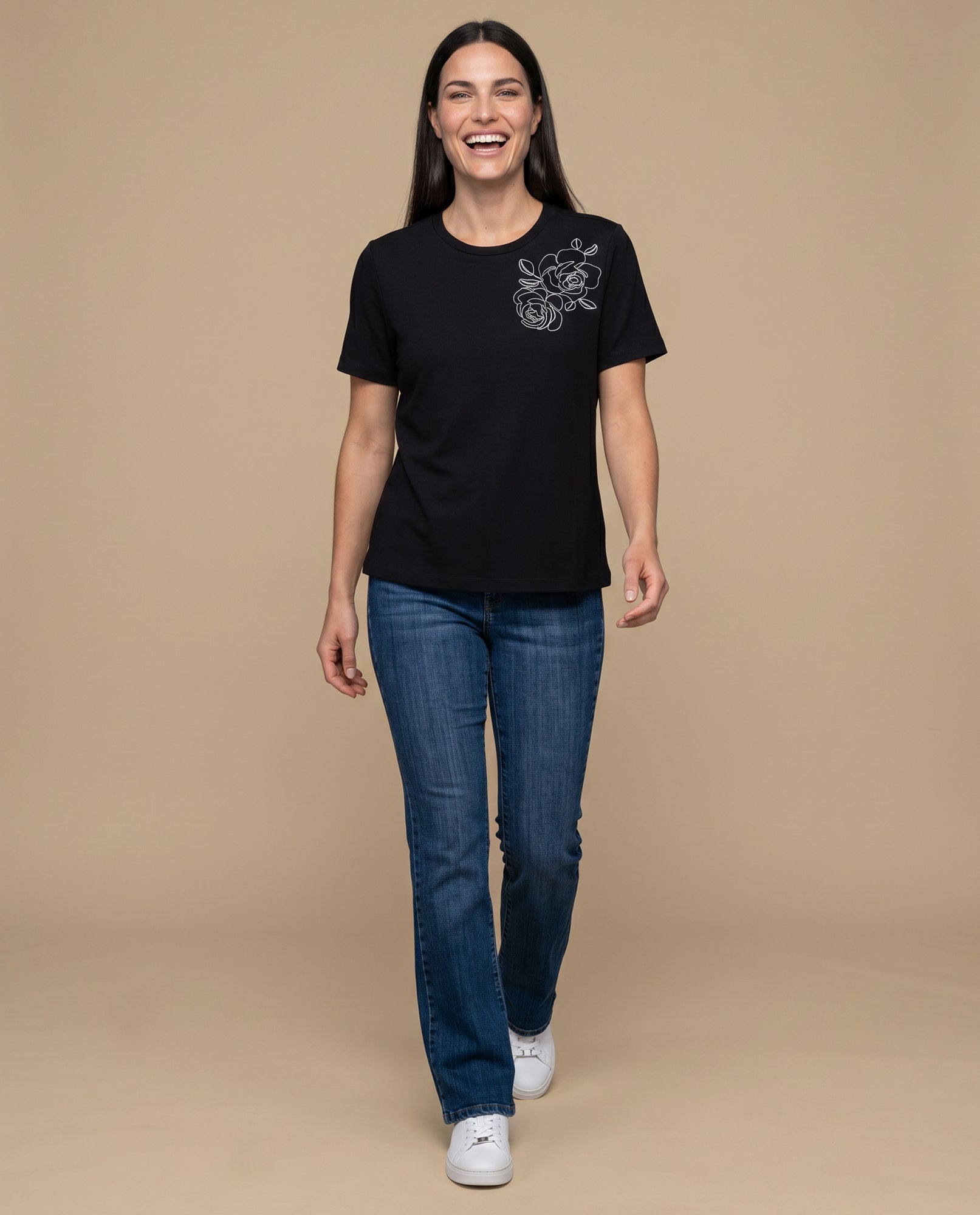 Camiseta manga corta bordada - Negro 34_901H000_NEG190303_5