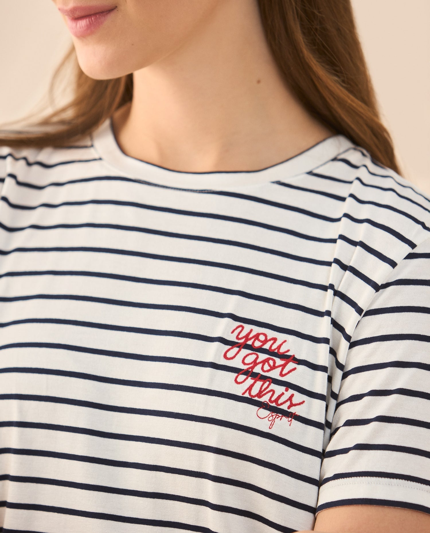 Camiseta con letras bordadas para mujer - Azul