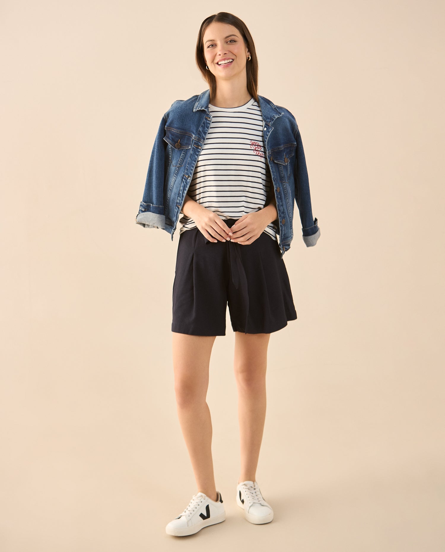 Camiseta con letras bordadas para mujer - Azul