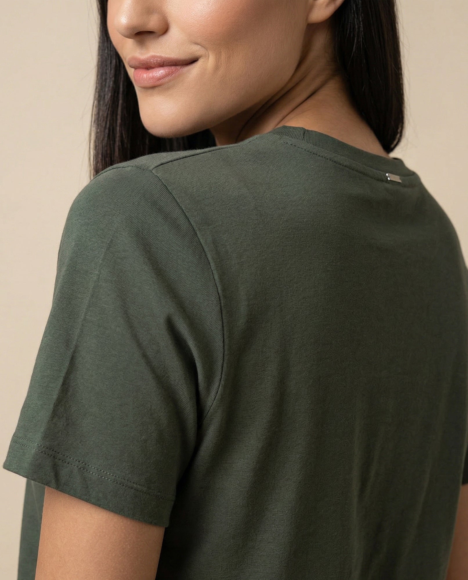 Camiseta básica de algodón cuello redondo - Verde 34_905H006_VER190622_6