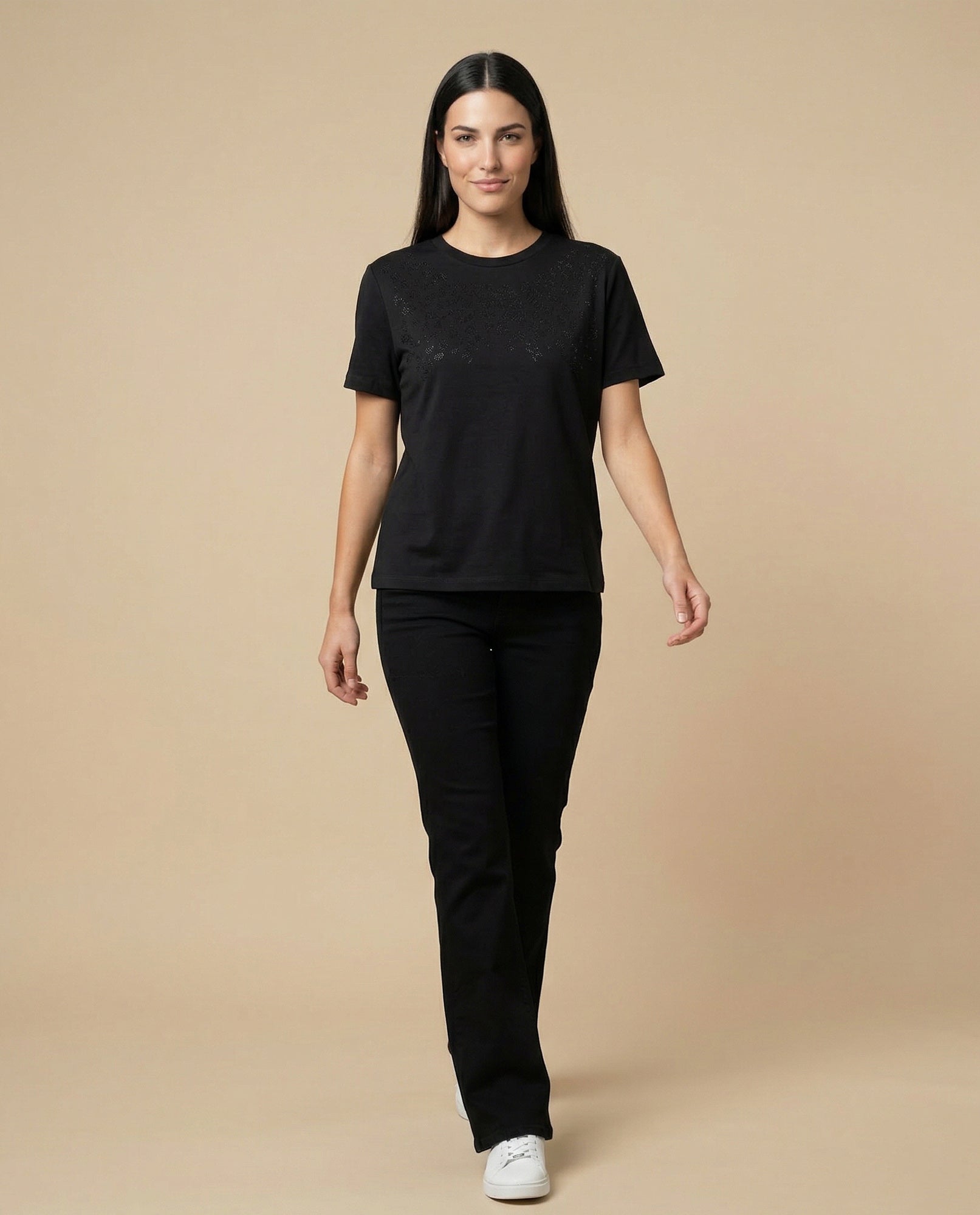 Camiseta cuello redondo con bordado frontal - Negro 34_905H028_NEG190303_5