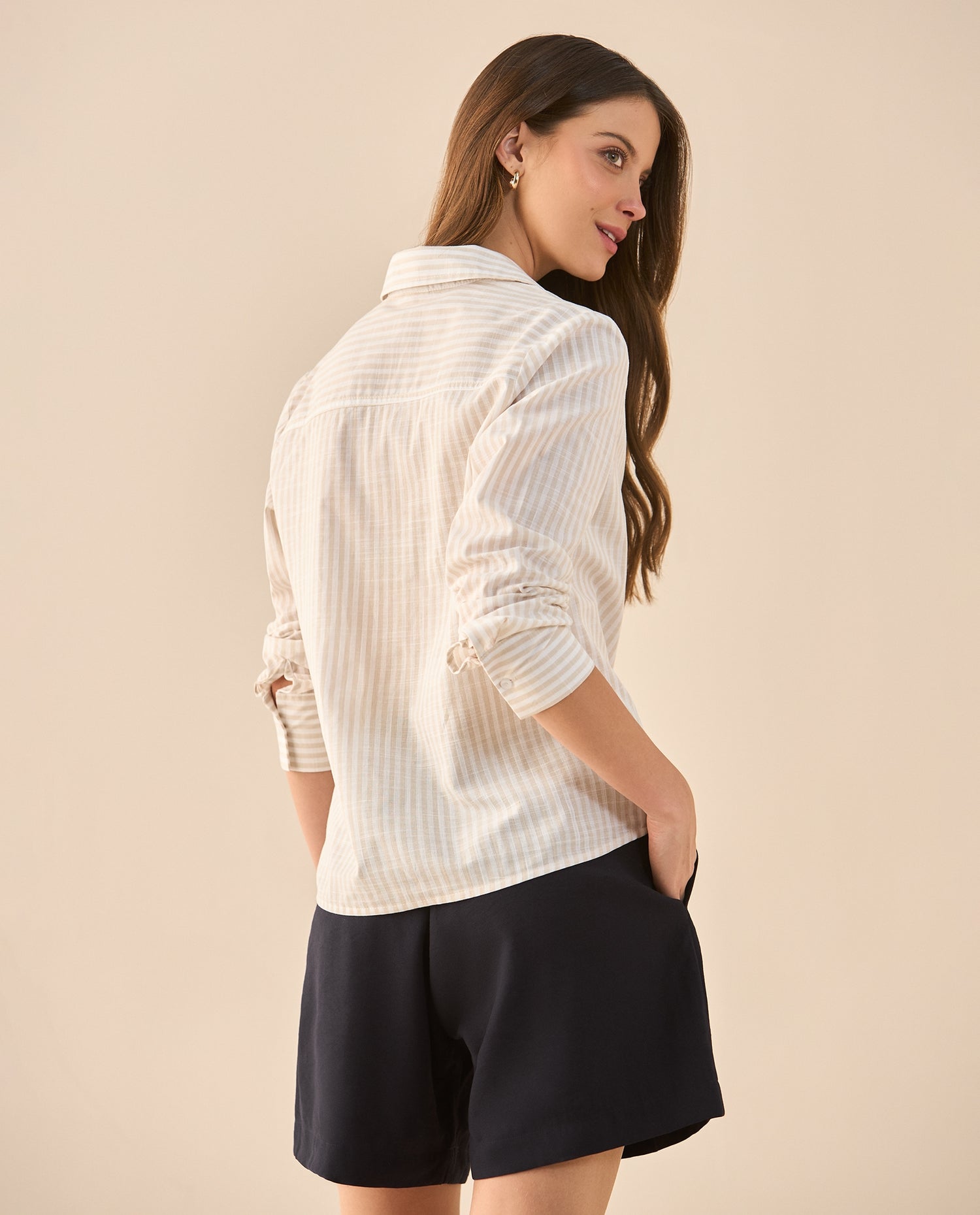 Camisa clásica manga larga para mujer - Beige