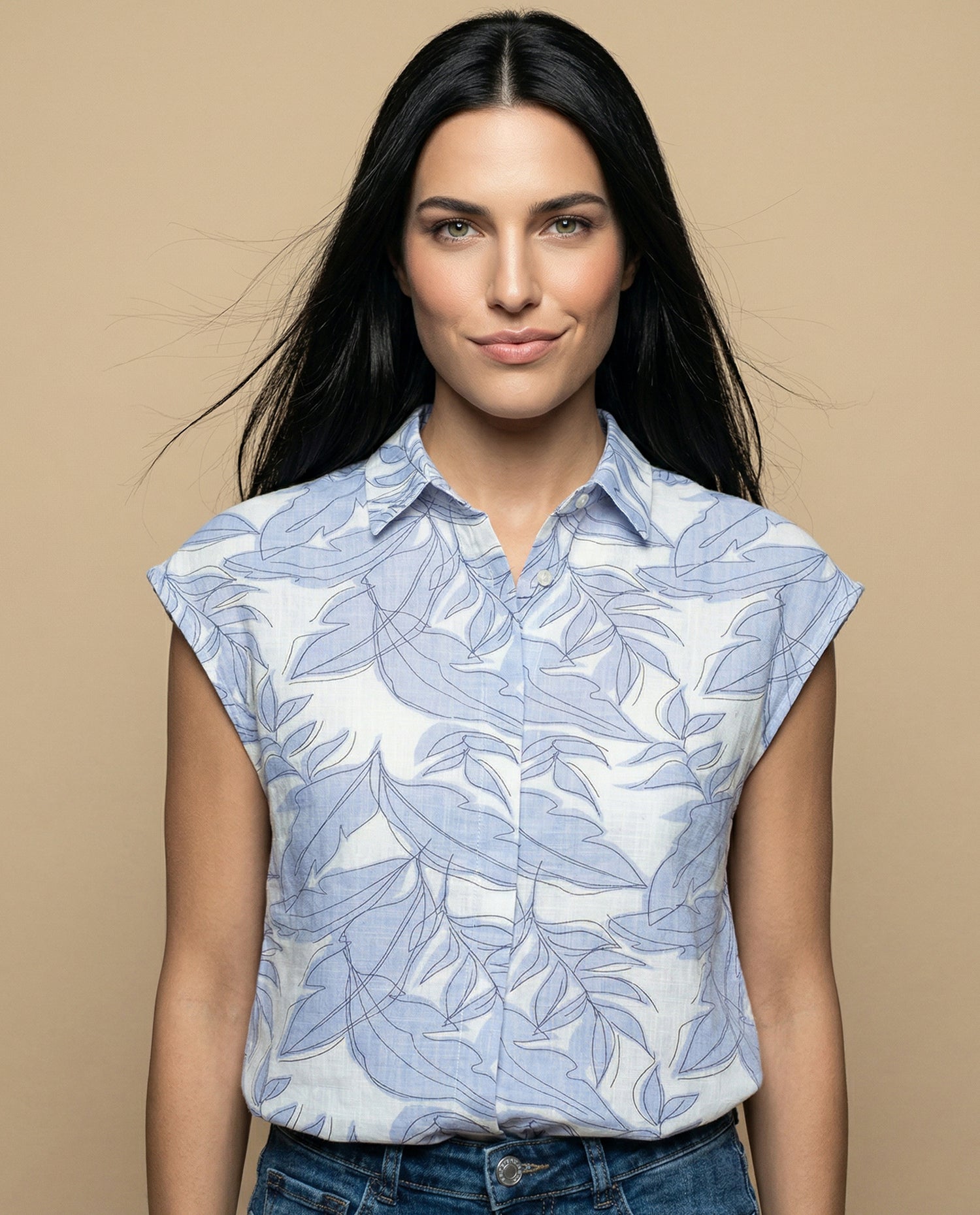 Camisa manga corta cuello camisero en algodón - Crudo