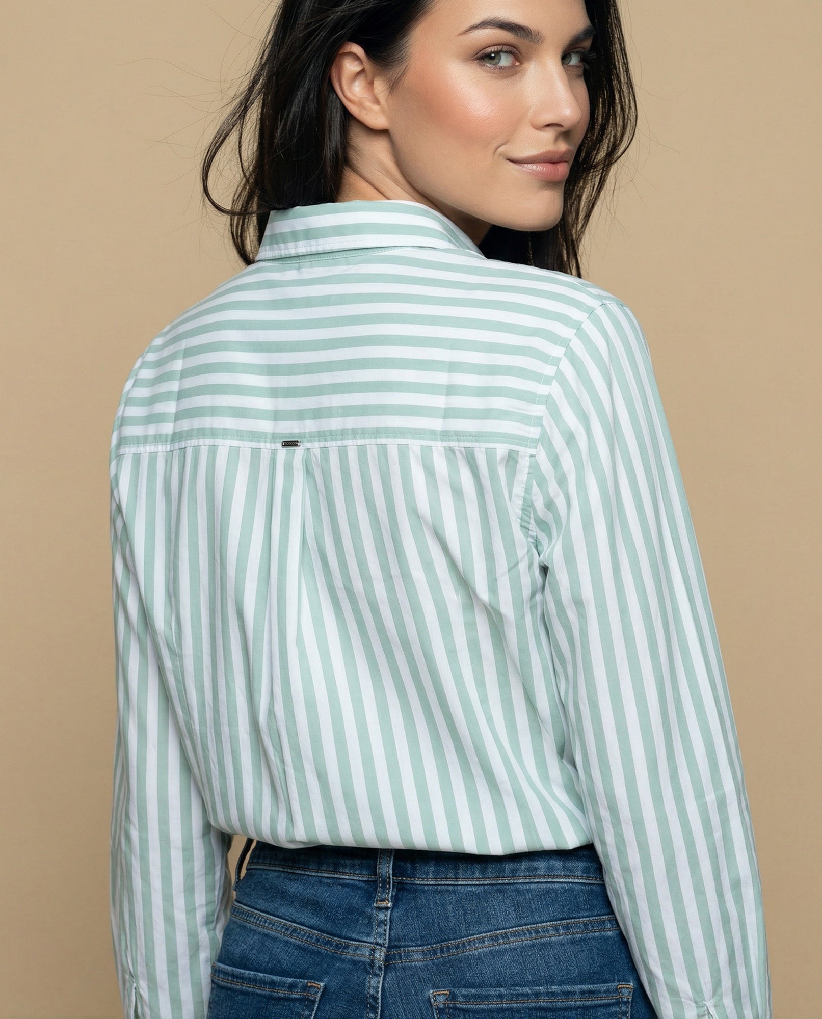Camisa manga larga cuello camisero en algodón - Verde 34_912H005_VER150523_6