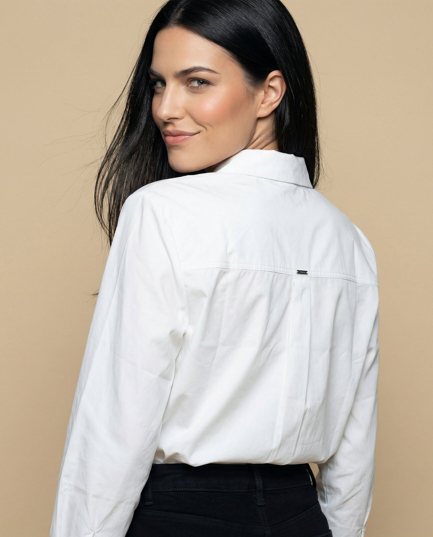 Camisa manga larga cuello camisero fit entallado - Blanco