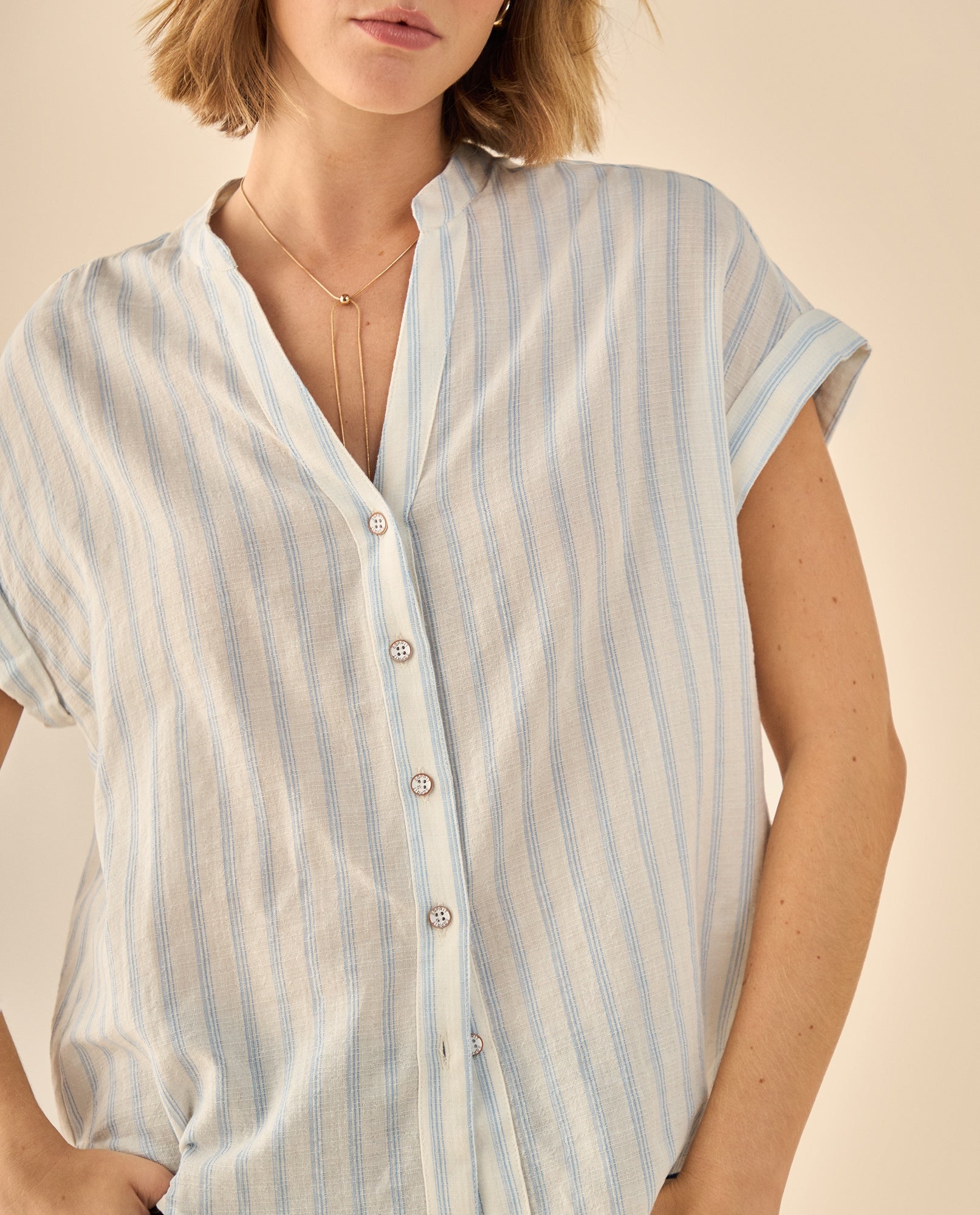 Camisa de Rayas Corte Oversized - Blanco 34_913G014_BLA110601_3