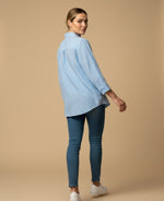 Camisa manga larga con rayas finas para mujer - Azul