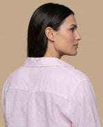Camisa manga larga con rayas finas para mujer - Rosa