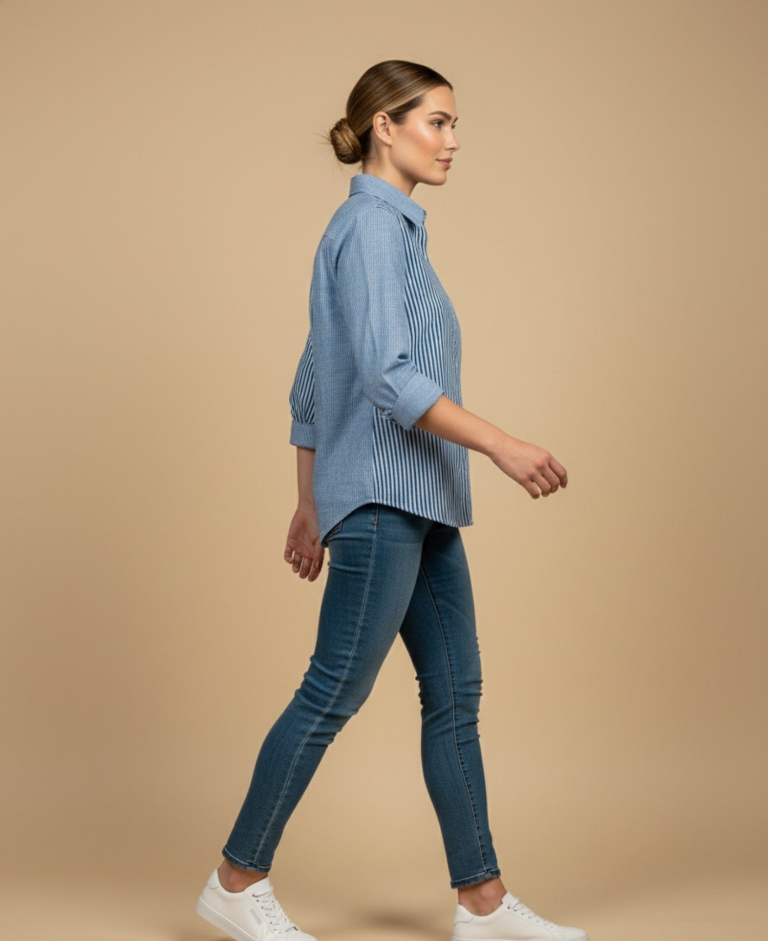 Camisa manga larga con paneles contrastantes para mujer - Azul