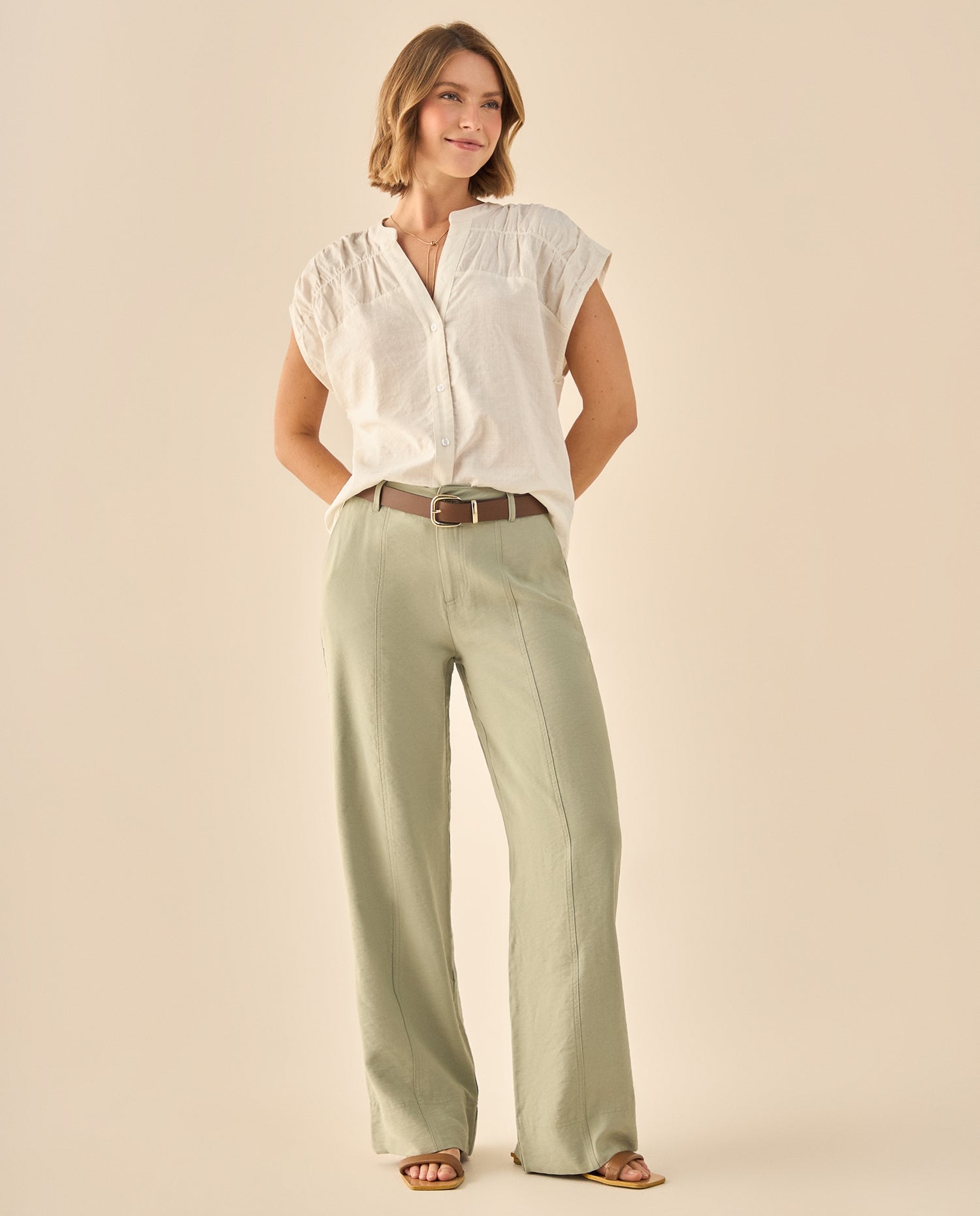 Blusa con Fruncido y Cuello Mao - Blanco