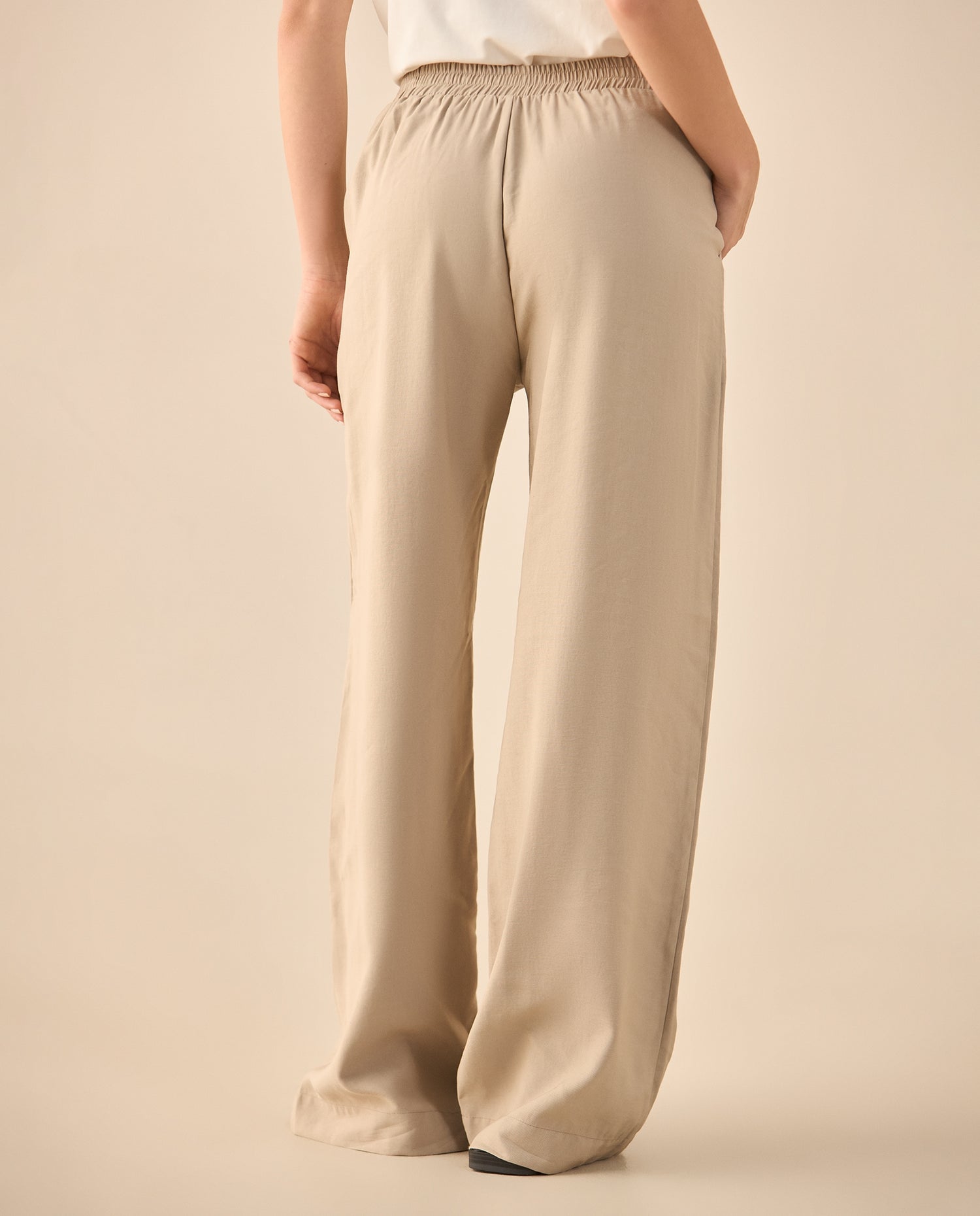 Pantalón con elástico posterior para mujer - Caqui