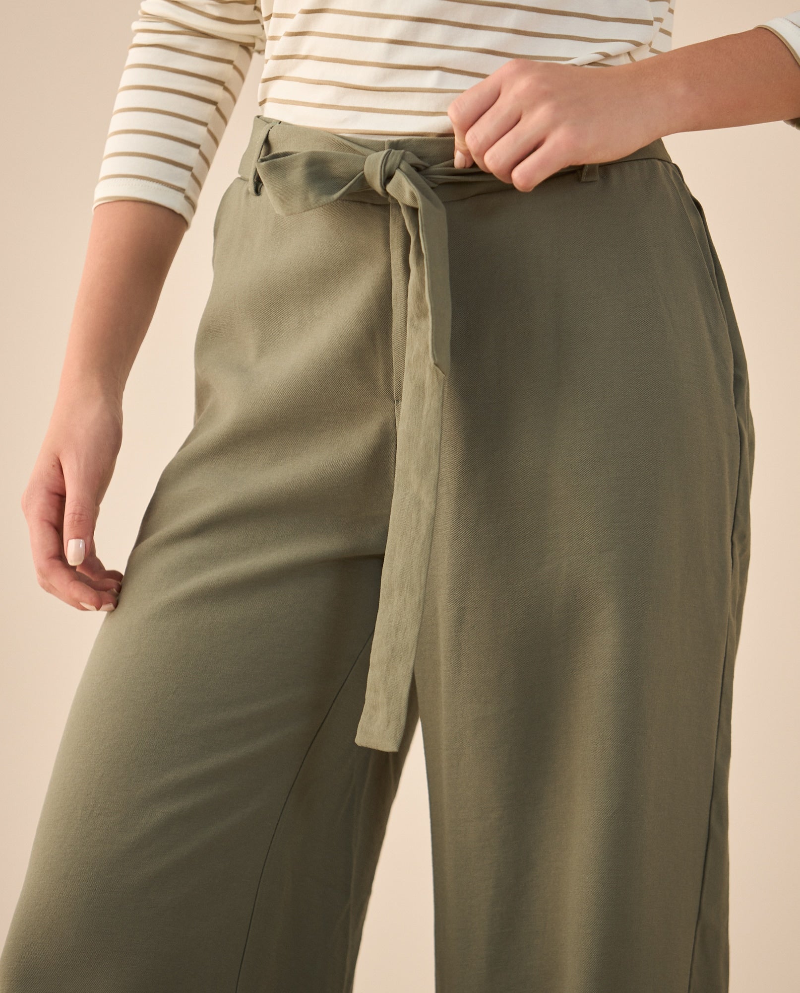 Pantalón con elástico posterior para mujer - Verde 34_932G300_VER144908_4