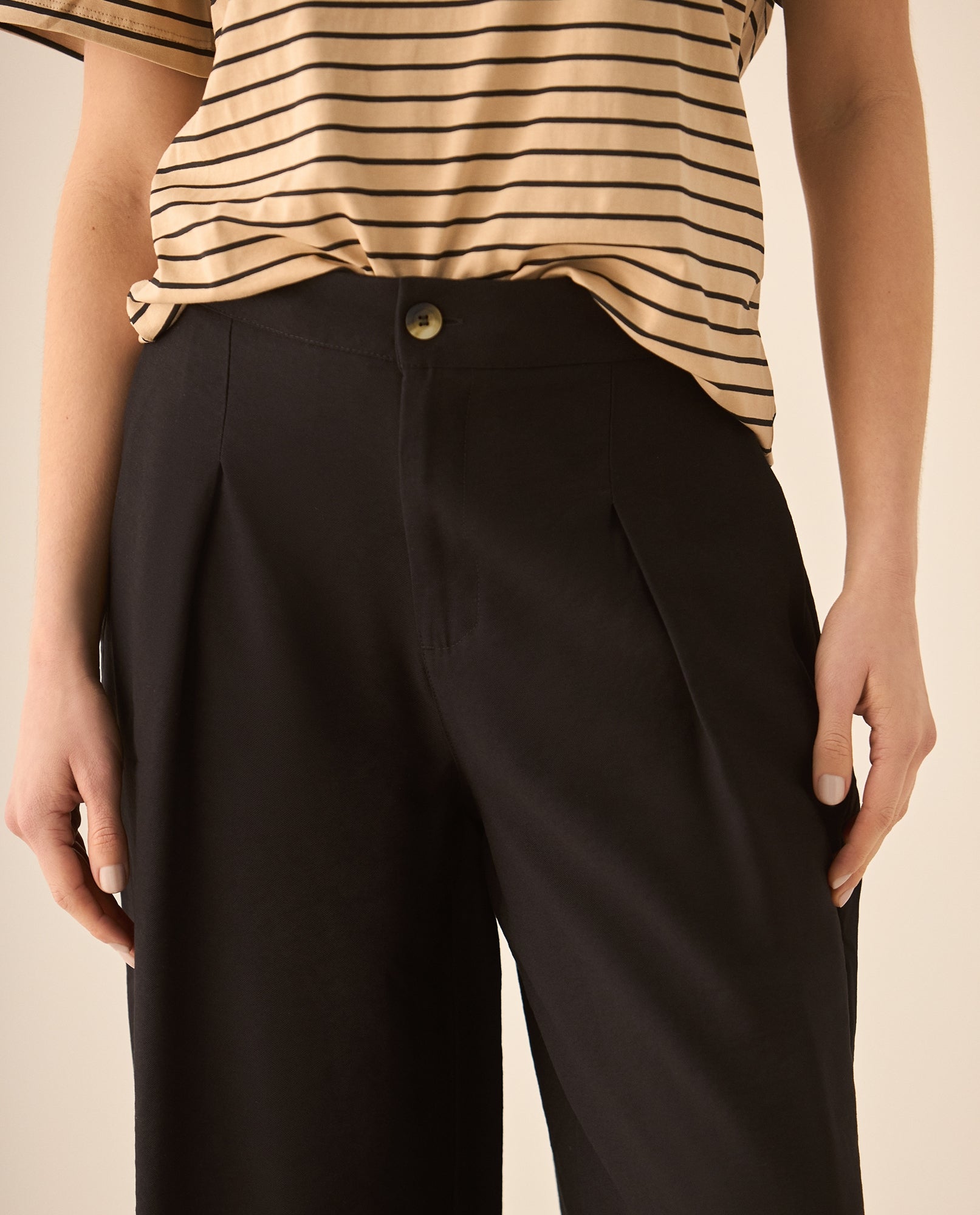 Pantalón clásico de silueta amplia para mujer - Negro 34_932G306_NEG190303_4
