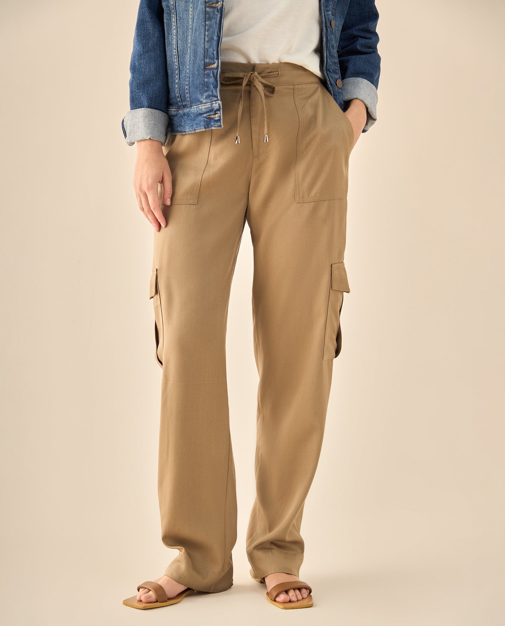 Pantalón Cargo con Bolsillos Funcionales - Verde 34_933G008_VER170208_3