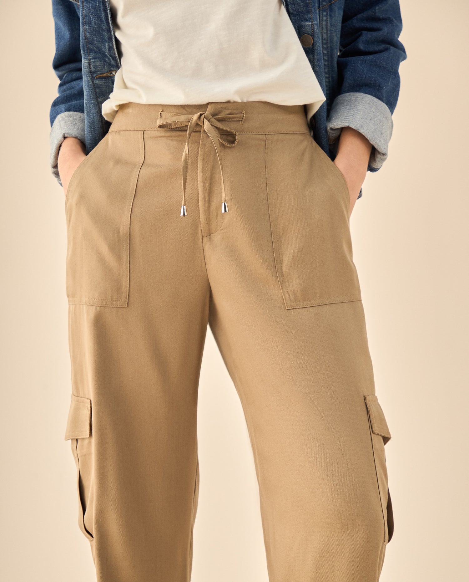 Pantalón Cargo con Bolsillos Funcionales - Verde
