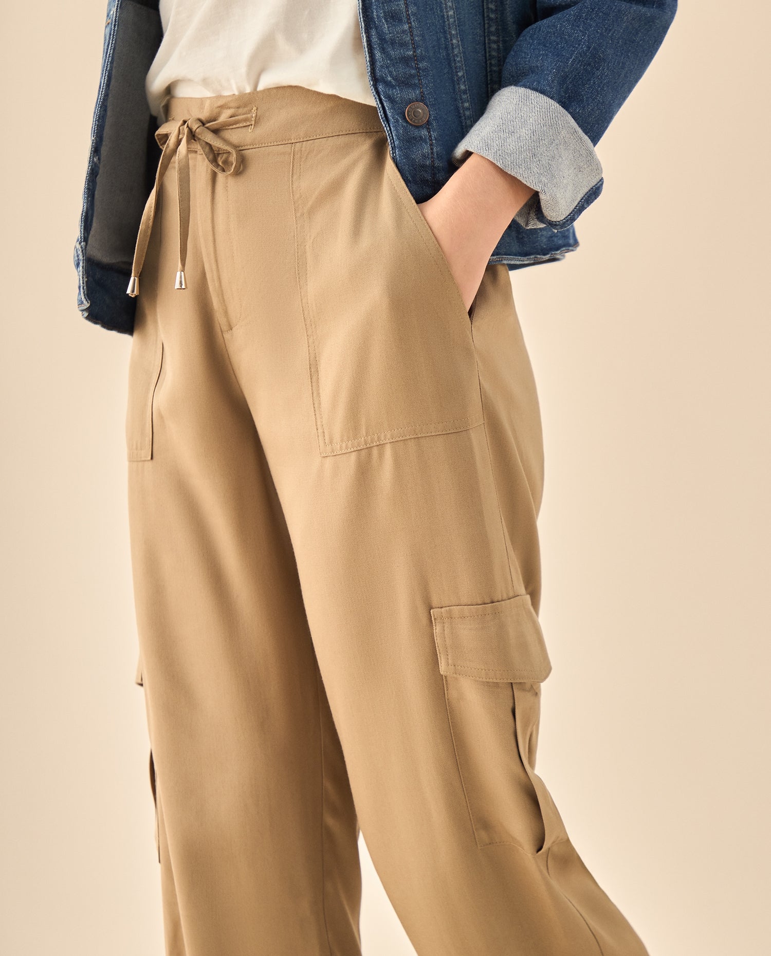 Pantalón Cargo con Bolsillos Funcionales - Verde