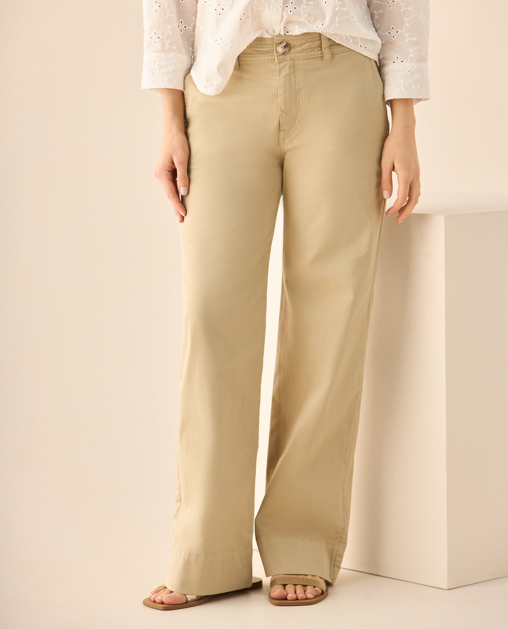 Pantalón clásico de silueta recta para mujer - Beige 34_933G030_BEI130607_3