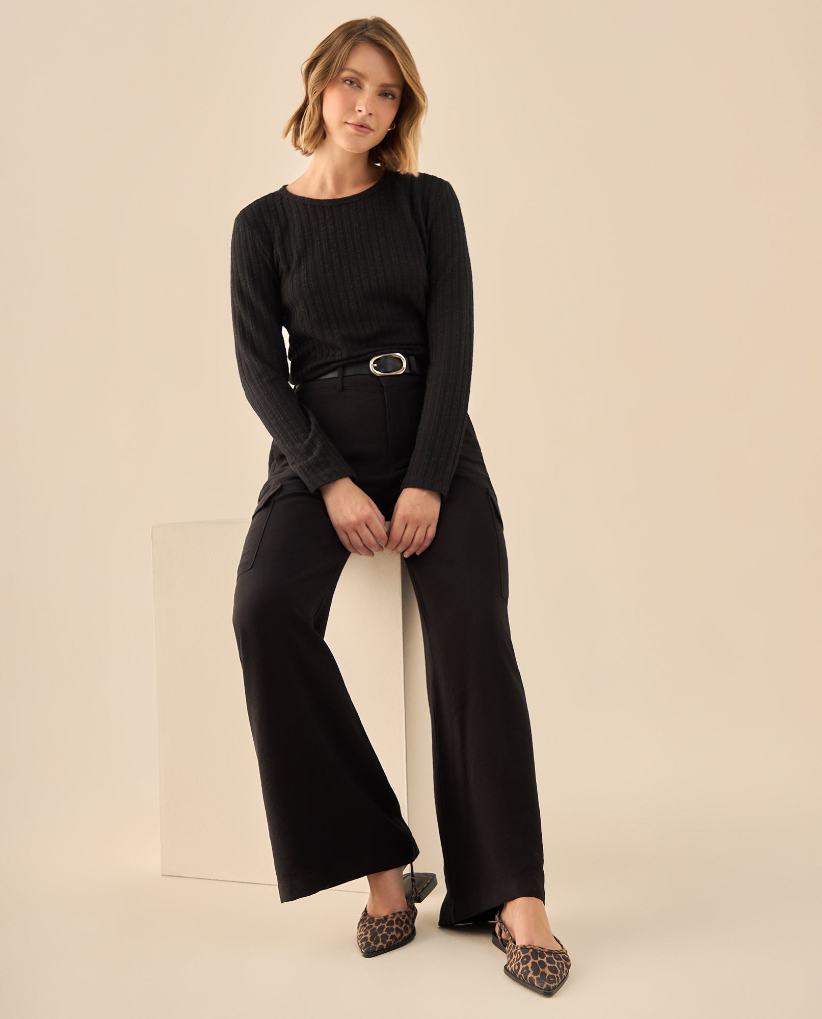 Pantalón Cargo de Tiro Alto Pierna Ancha - Negro 34_939G004_NEG190303_0