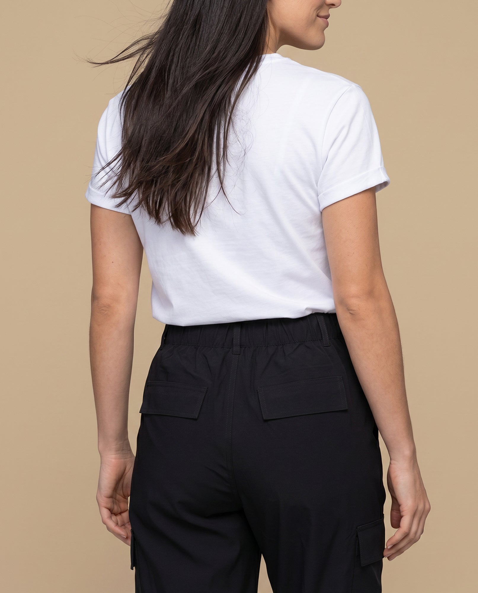 Pantalón cargo wide leg con bolsillos laterales para mujer - Negro 34_939G300_NEG190303_7