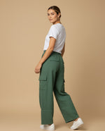 Pantalón cargo wide leg con bolsillos laterales para mujer - Verde